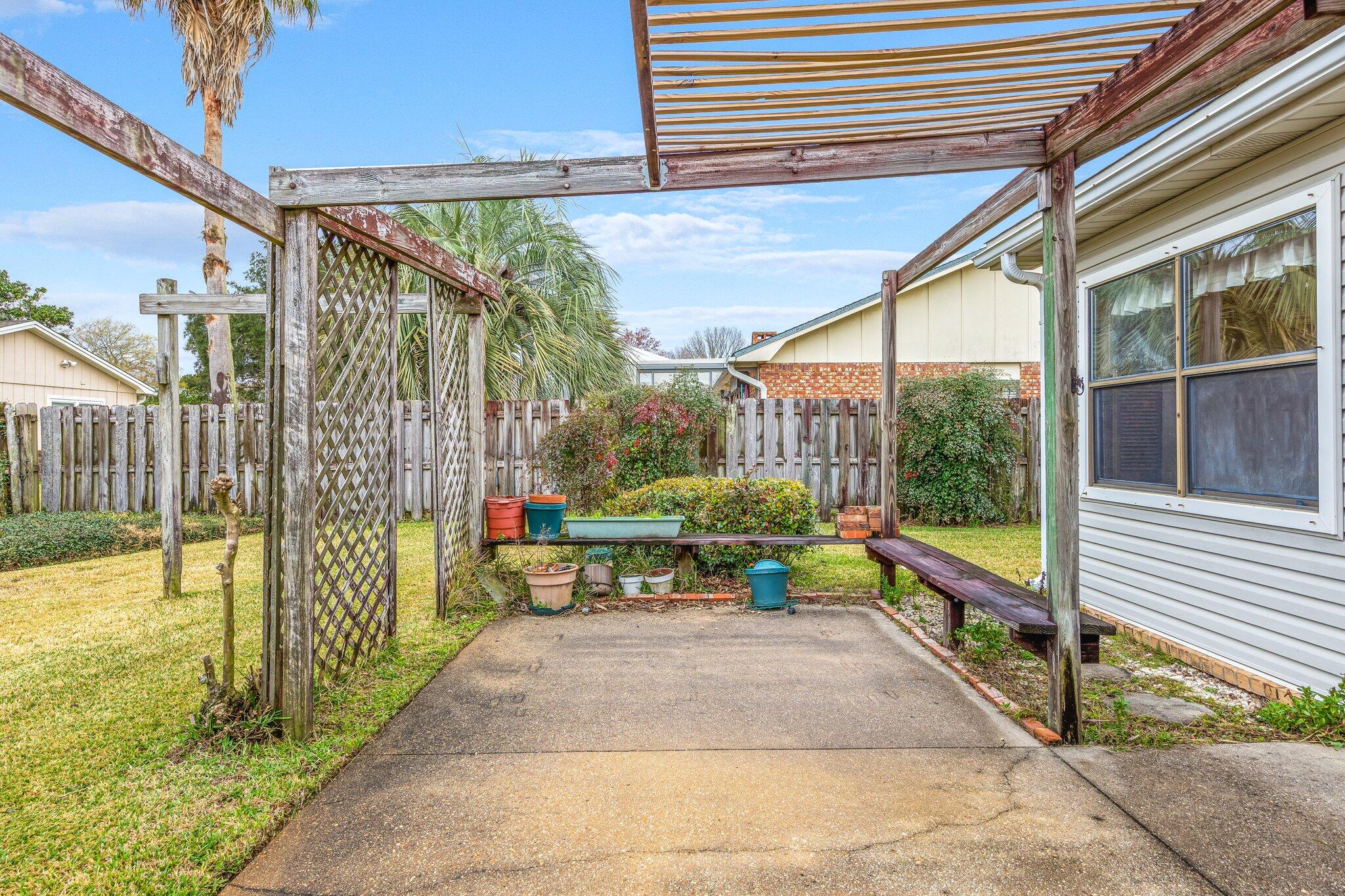 LAKE LORRAINE ESTATES 3 - Residential