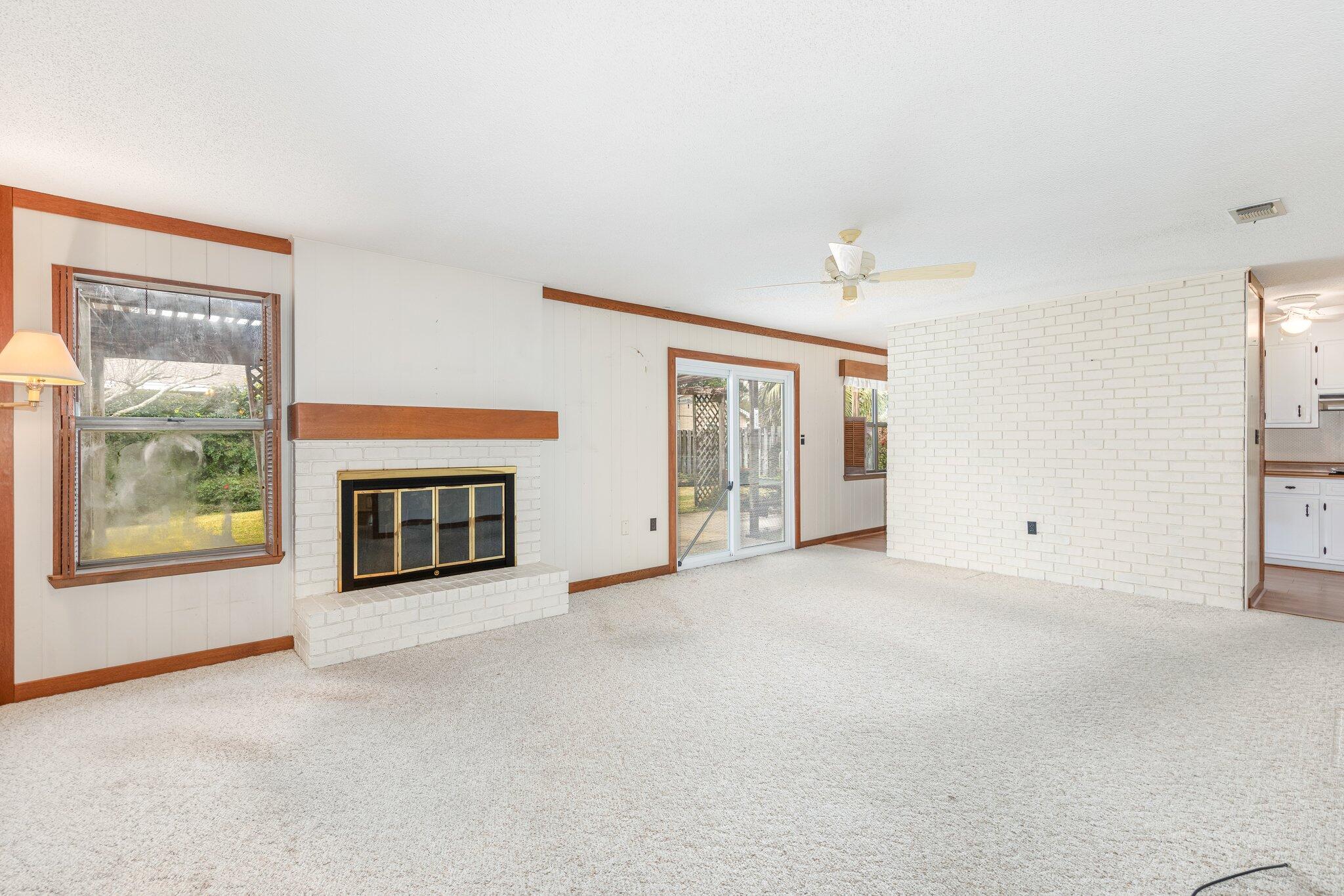 LAKE LORRAINE ESTATES 3 - Residential