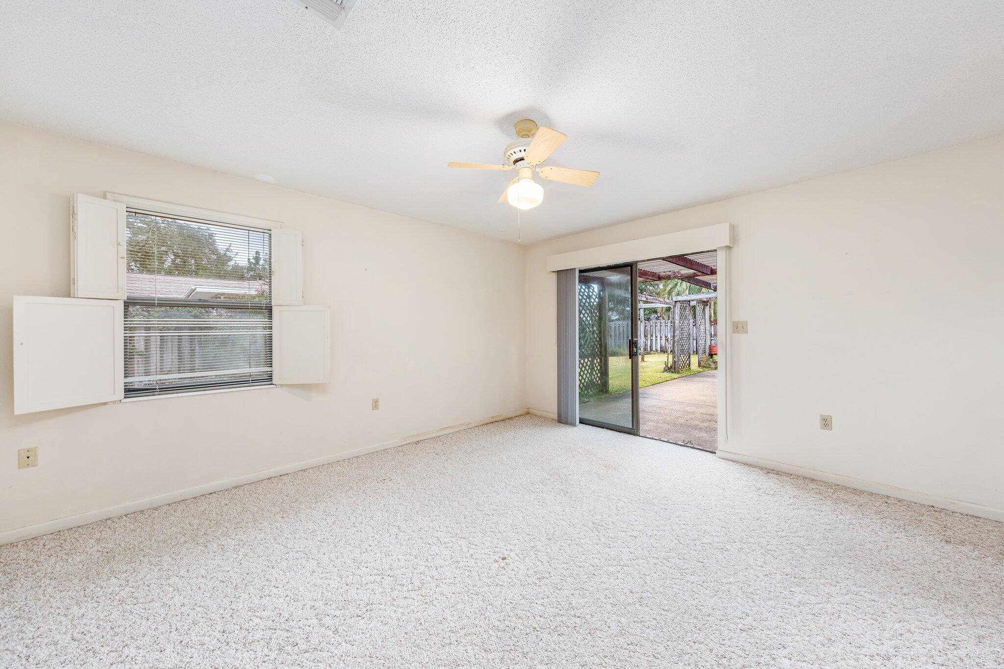 LAKE LORRAINE ESTATES 3 - Residential