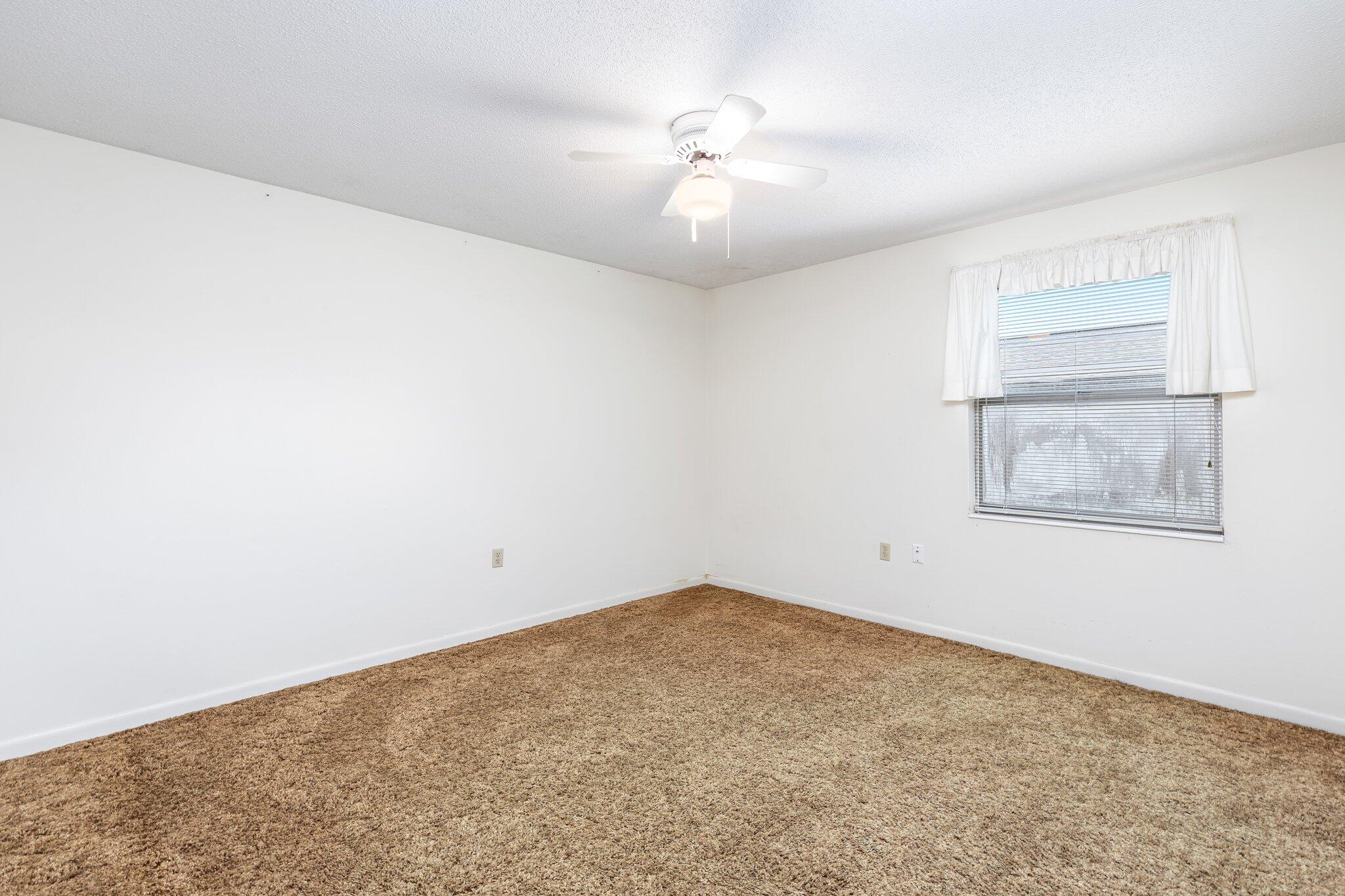 LAKE LORRAINE ESTATES 3 - Residential