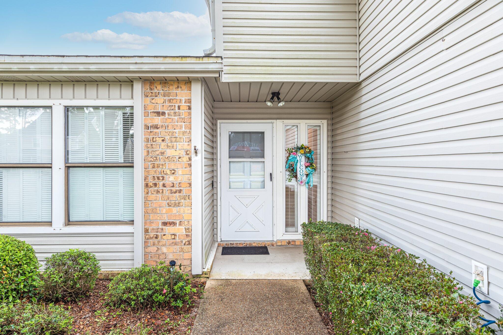 LAKE LORRAINE ESTATES 3 - Residential