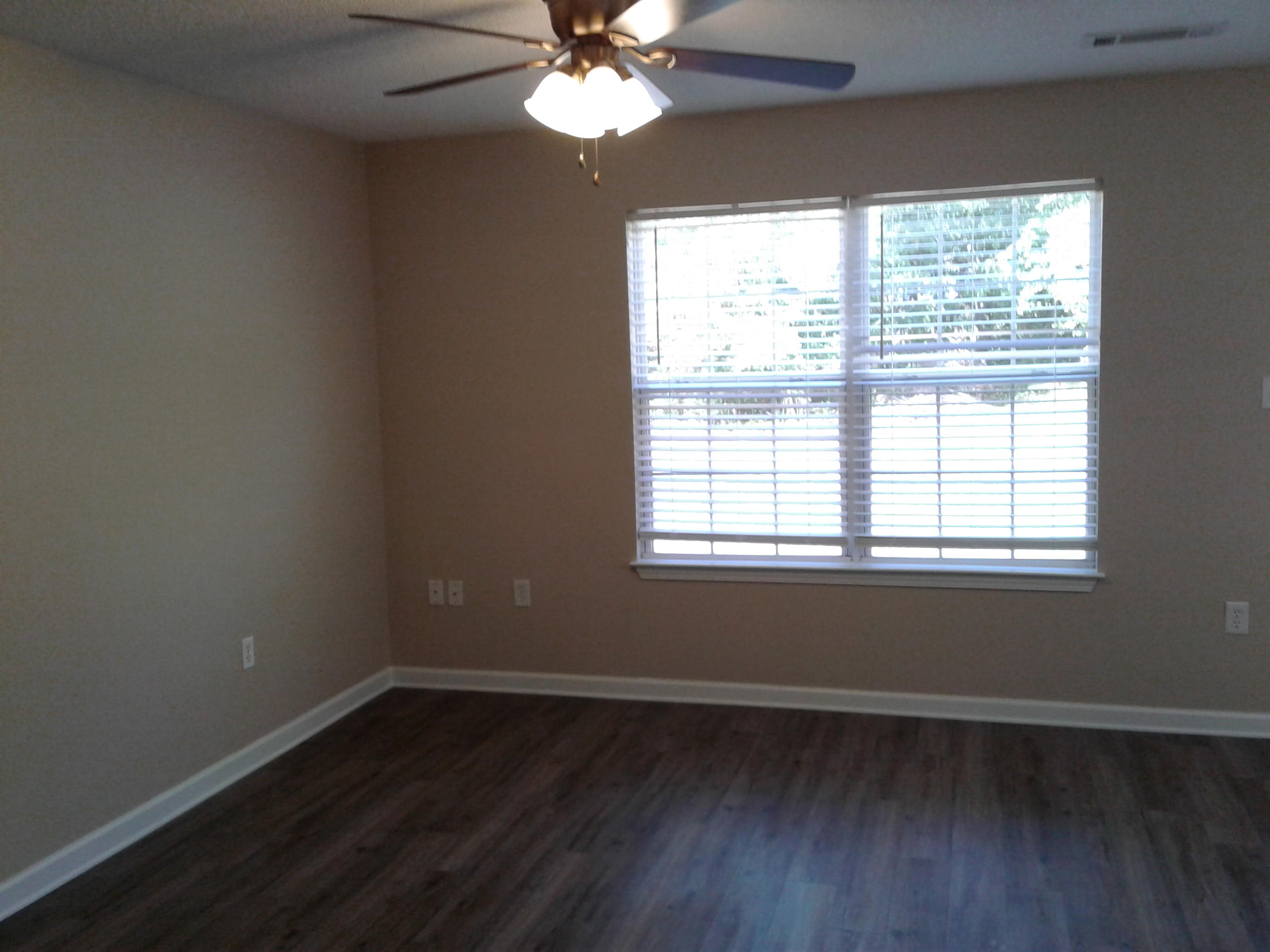 ROLLING PINES - Residential Lease