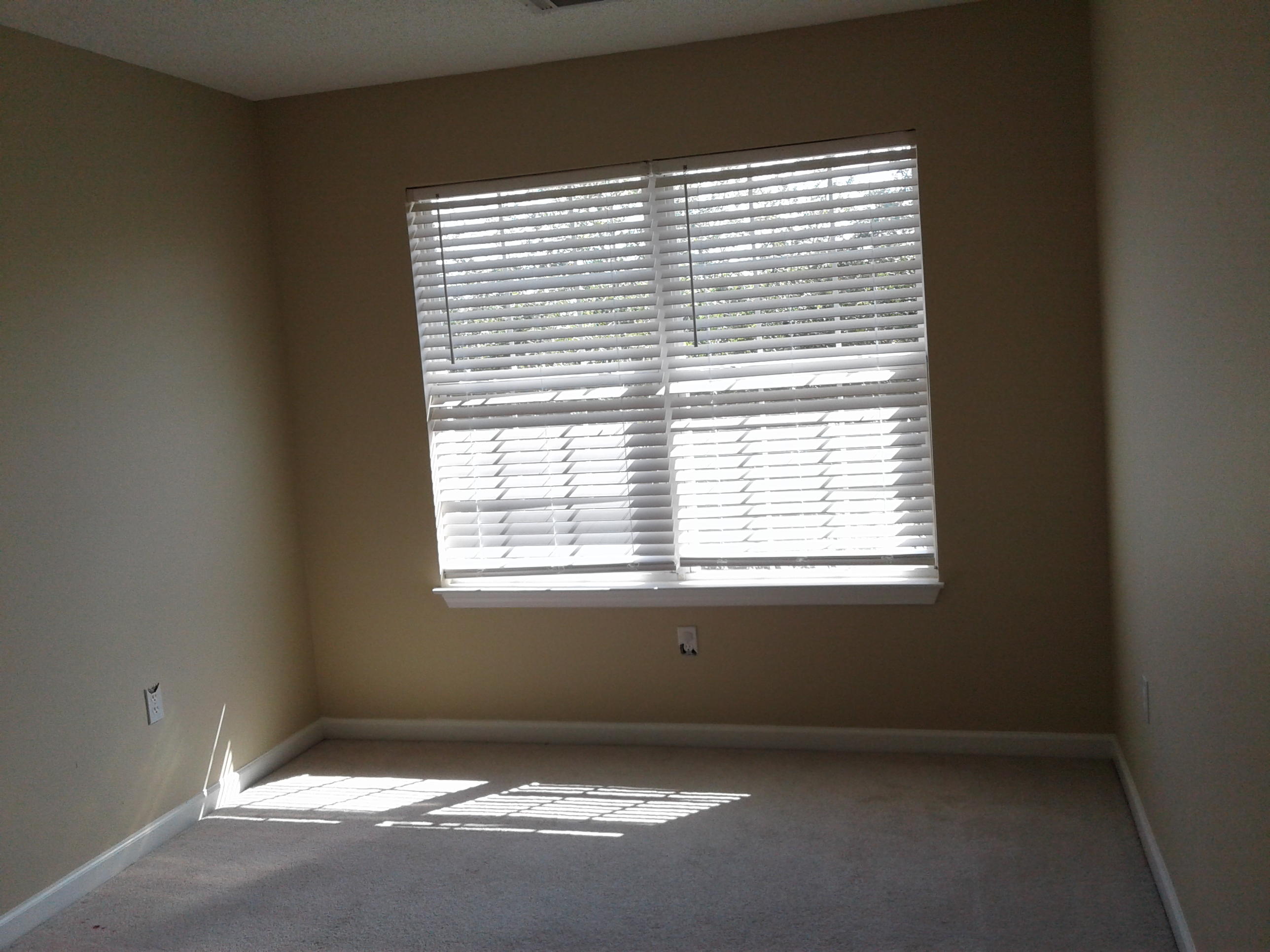 ROLLING PINES - Residential Lease