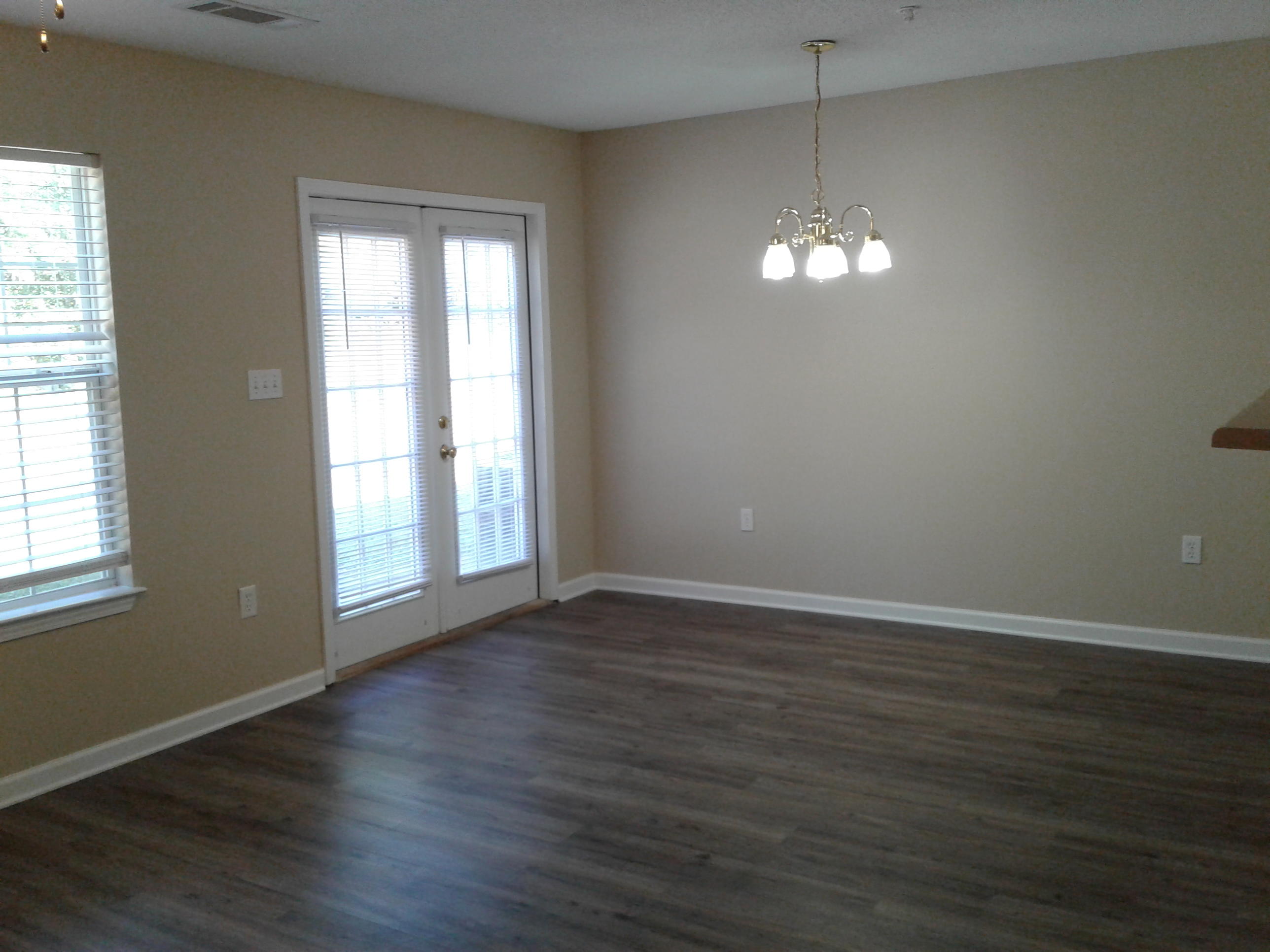 ROLLING PINES - Residential Lease