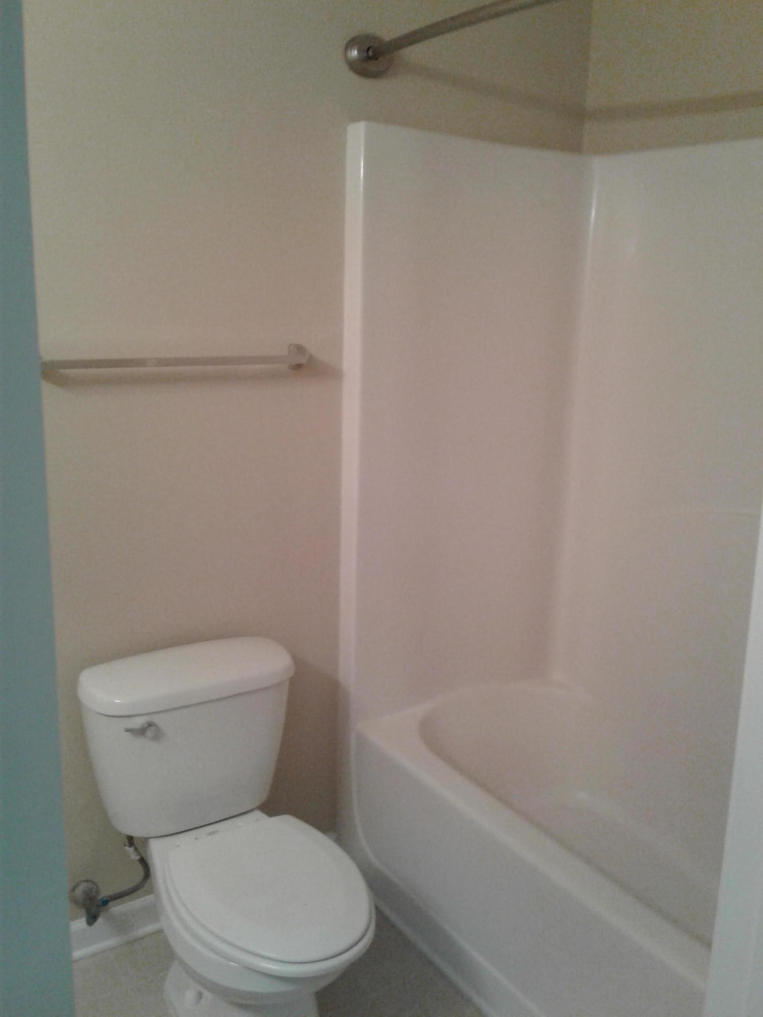 ROLLING PINES - Residential Lease