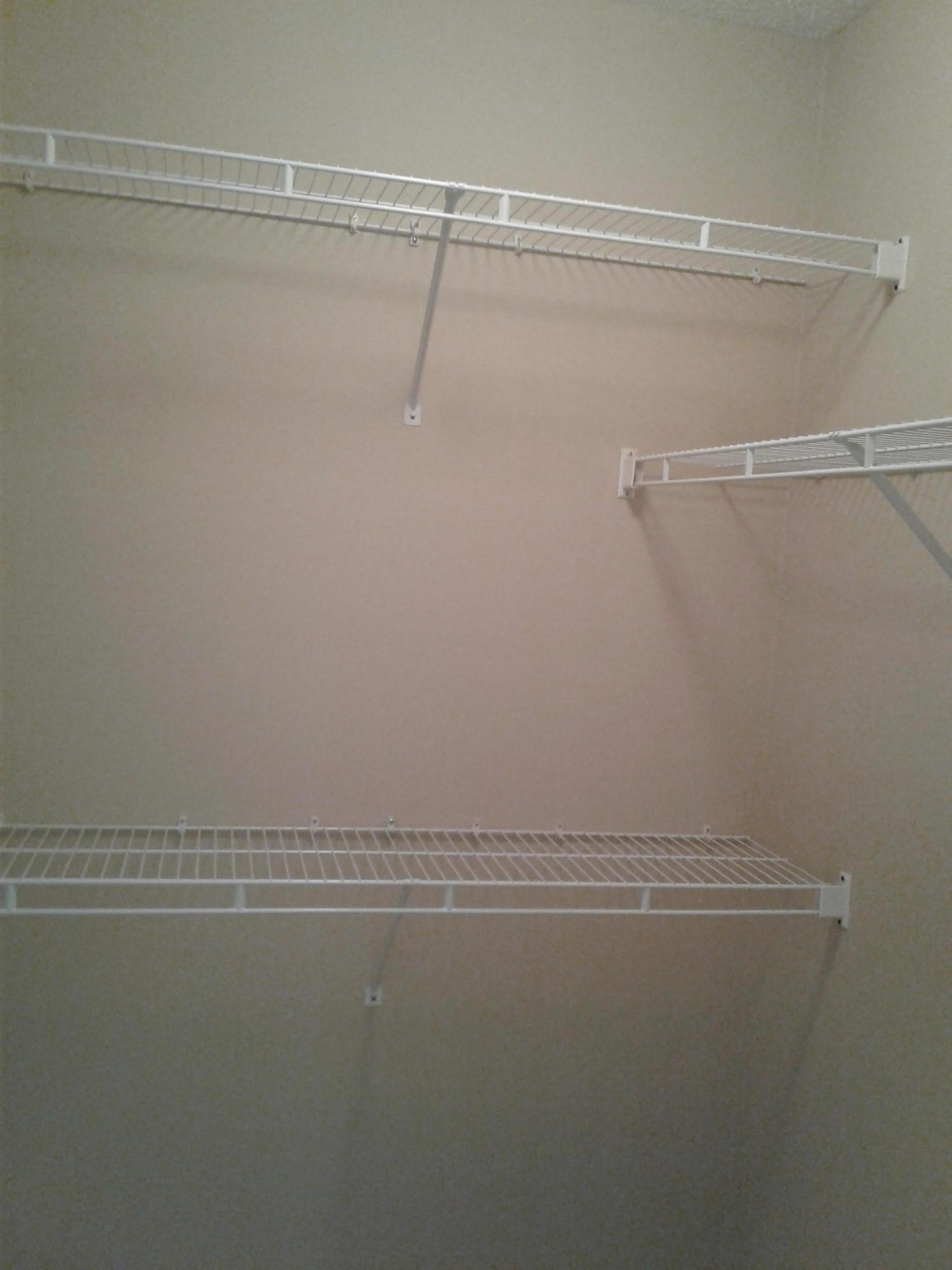 ROLLING PINES - Residential Lease