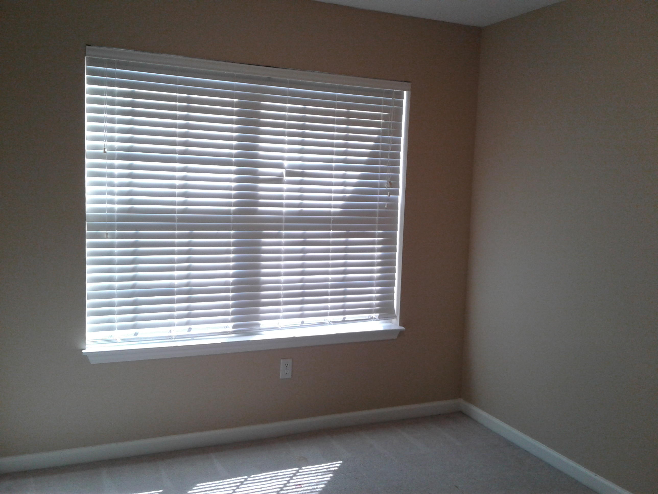 ROLLING PINES - Residential Lease