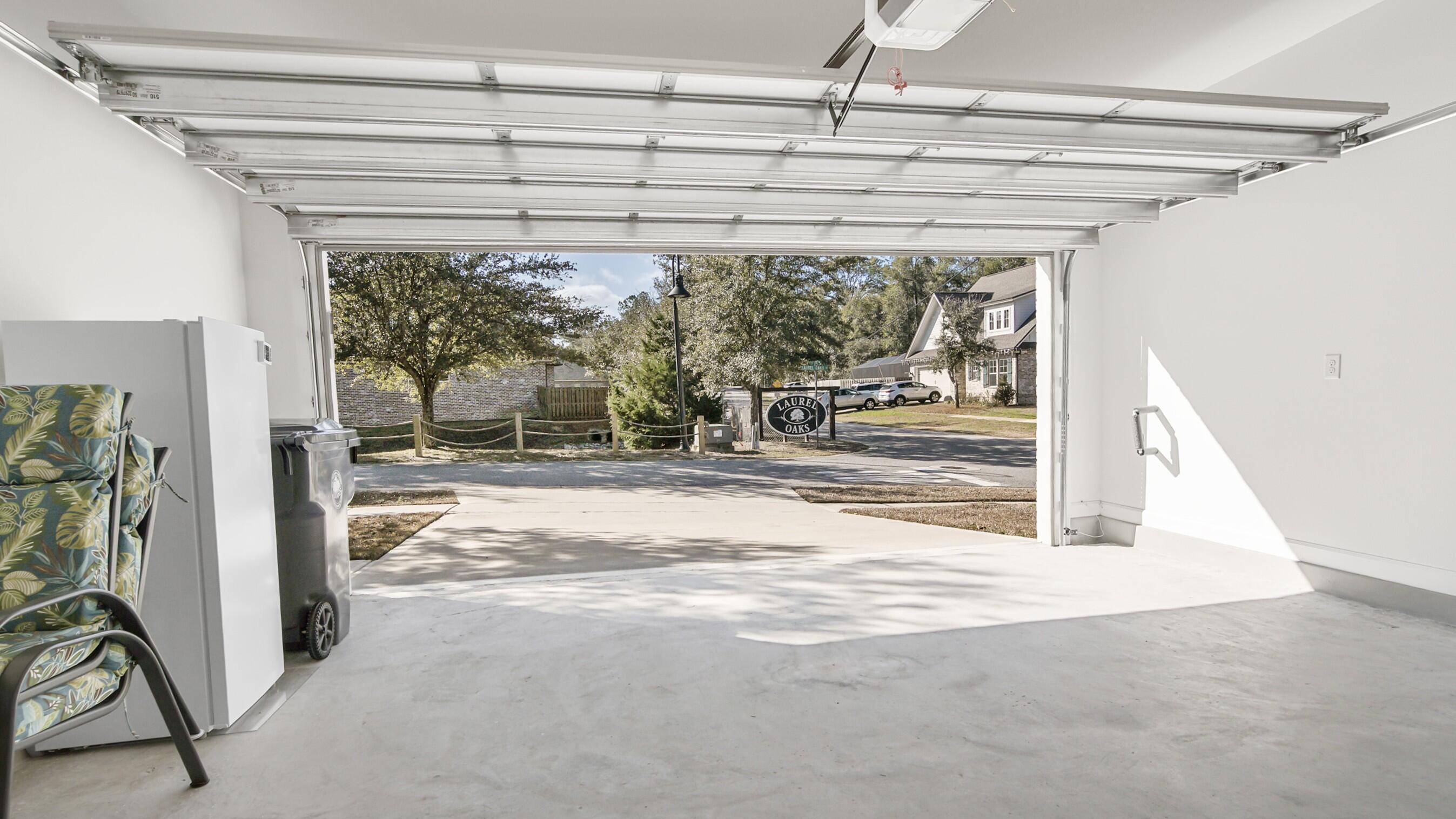 LAUREL OAKS S/D - Residential