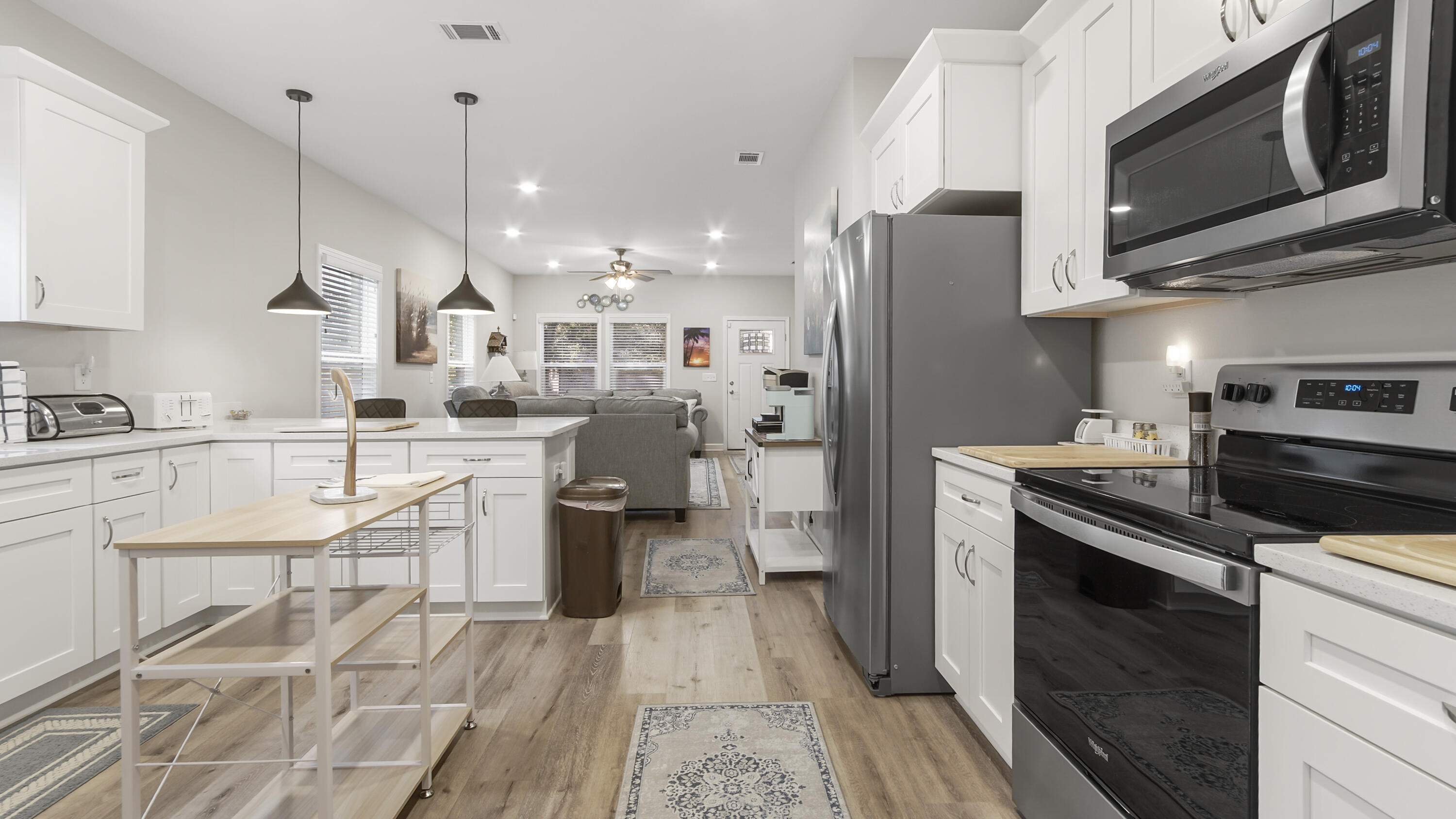 LAUREL OAKS S/D - Residential