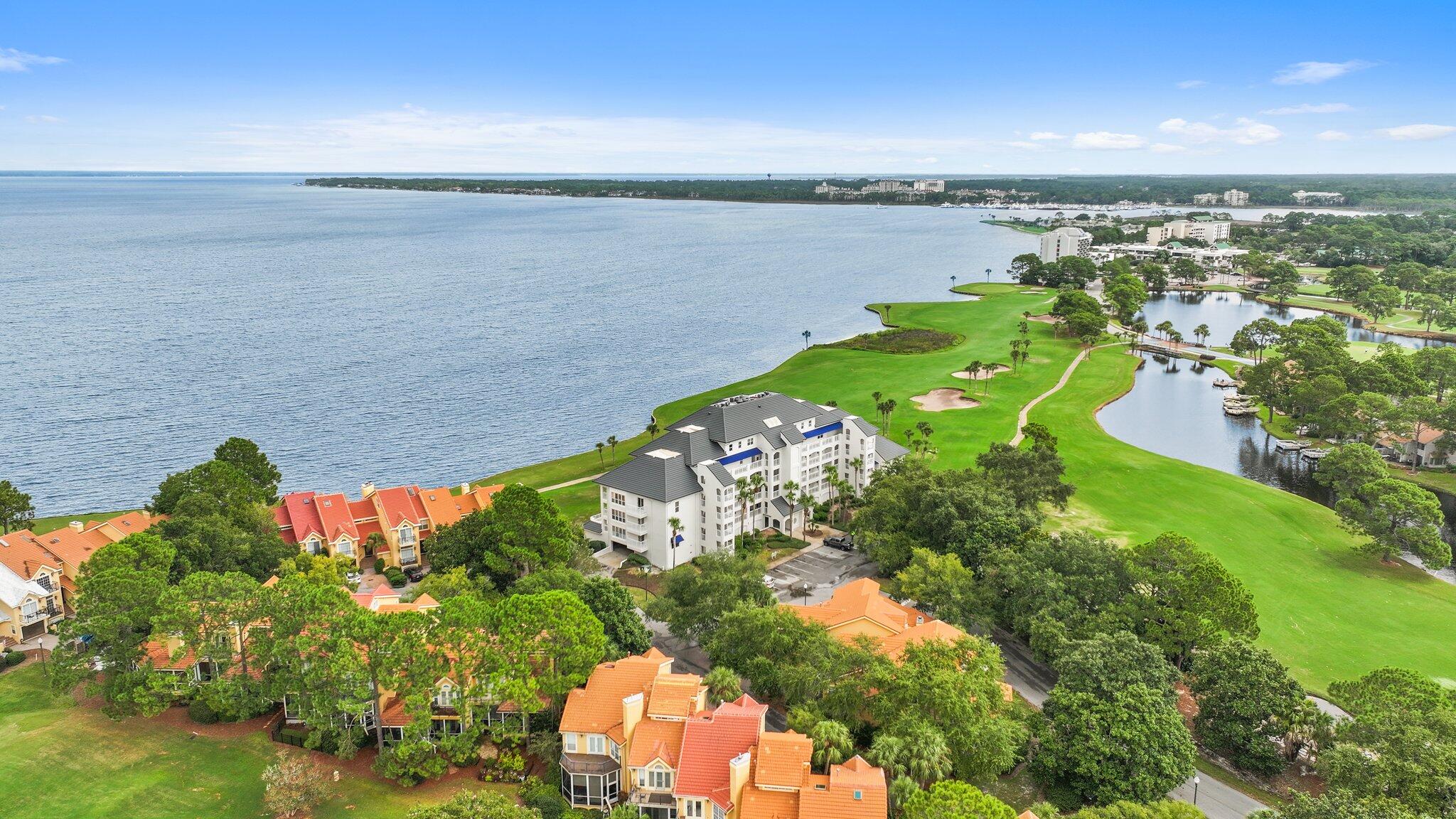 PLAYERS CLUB AT SANDESTIN - Residential