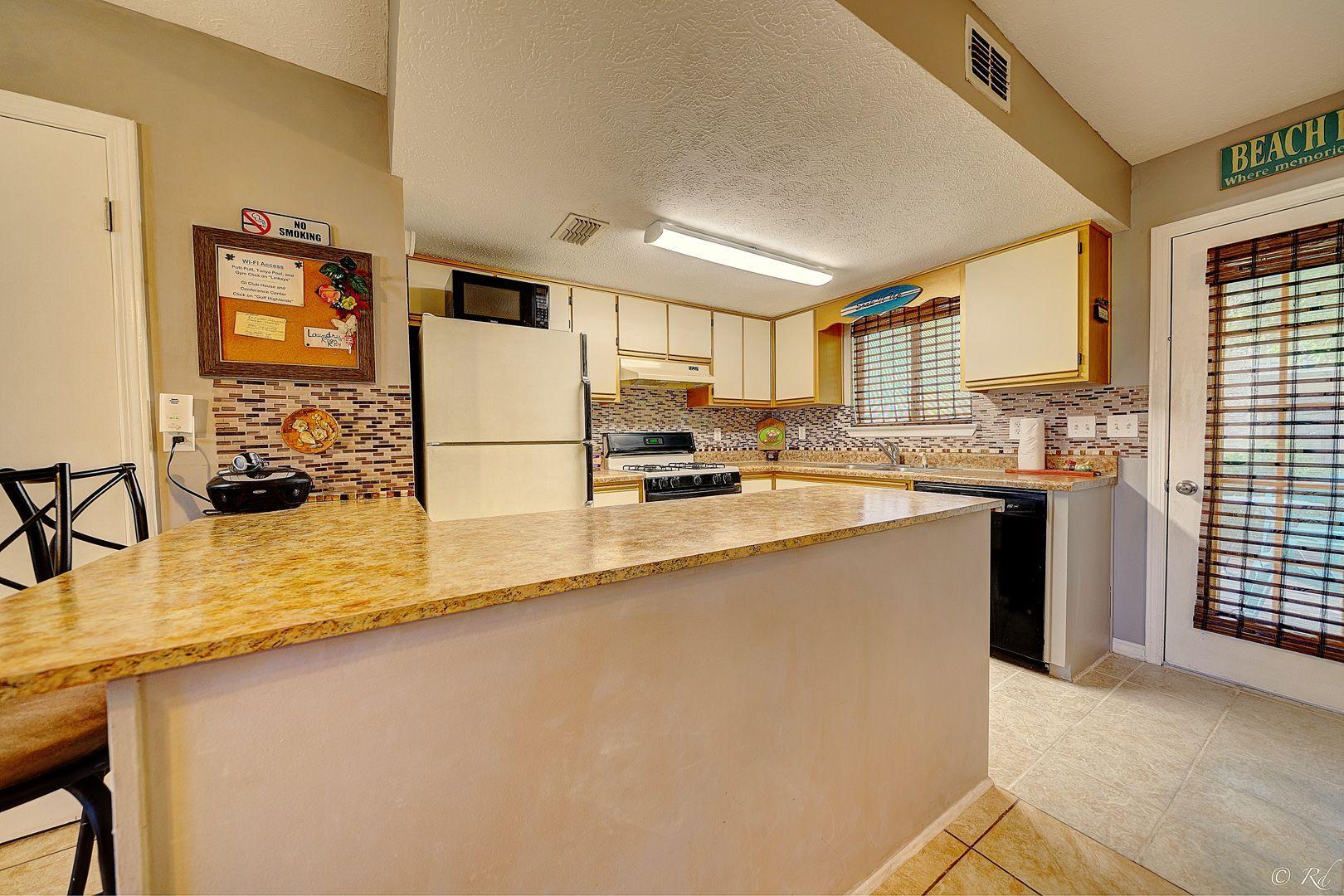 GULF HIGHLAND BEACH RESORT UNREC - Residential