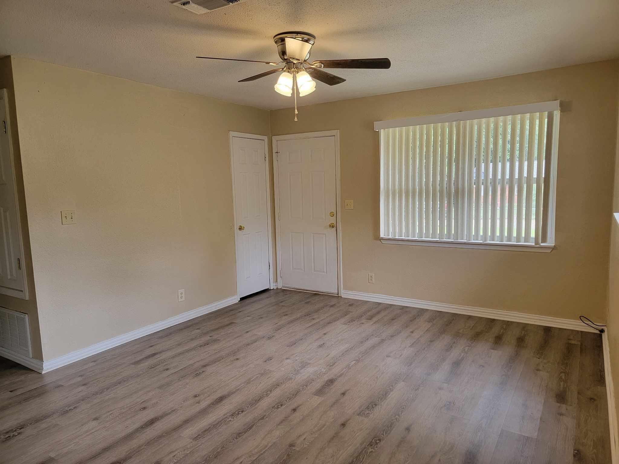 METES & BOUNDS - Residential Lease