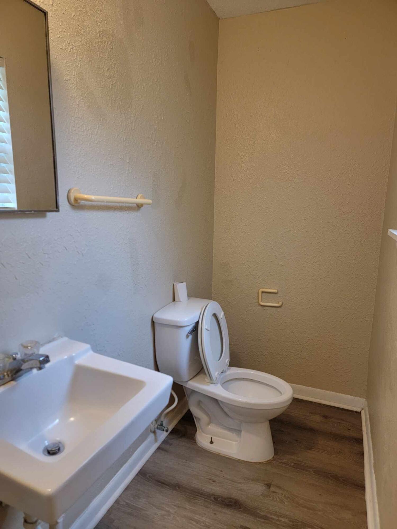 METES & BOUNDS - Residential Lease