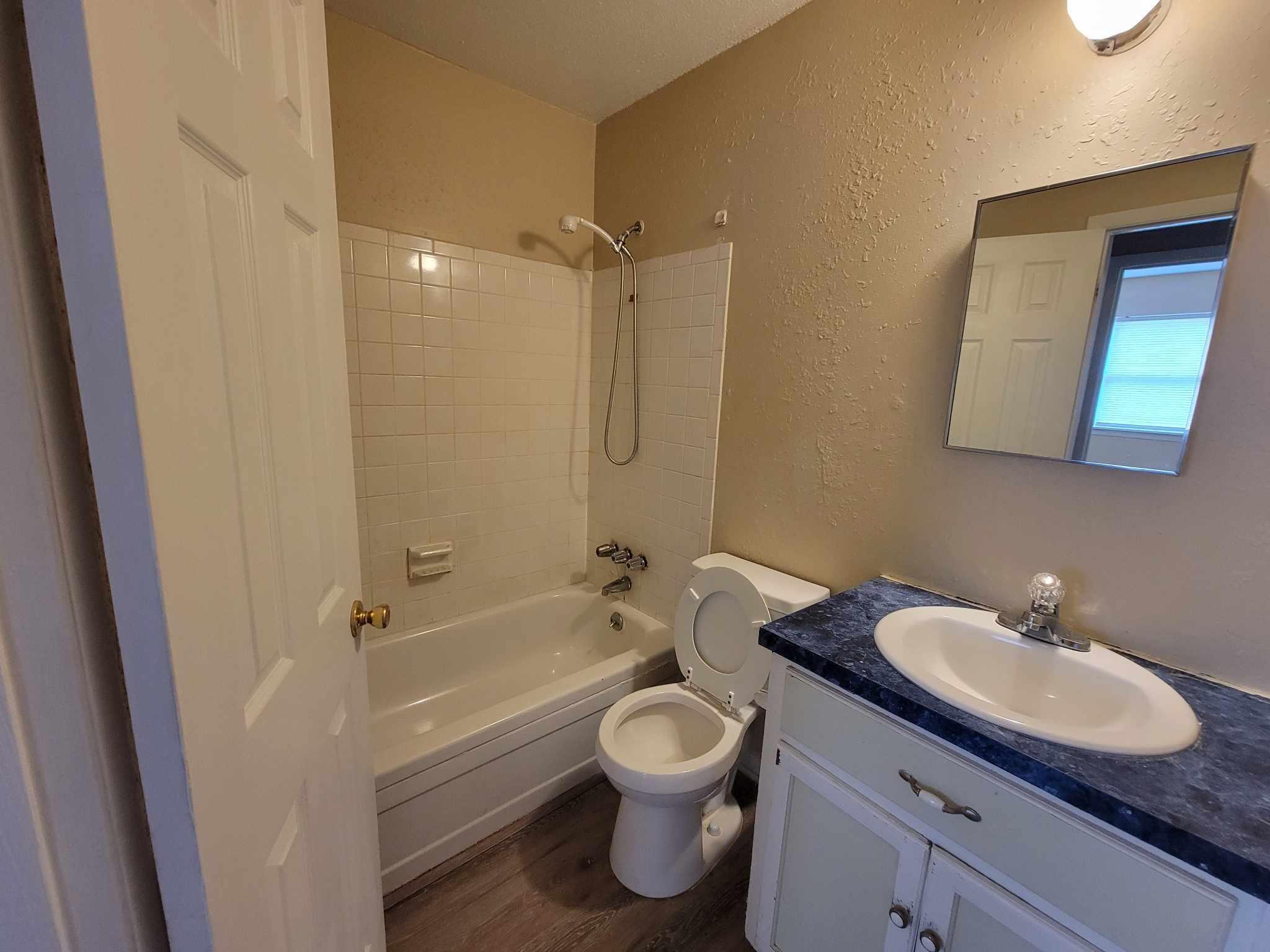 METES & BOUNDS - Residential Lease