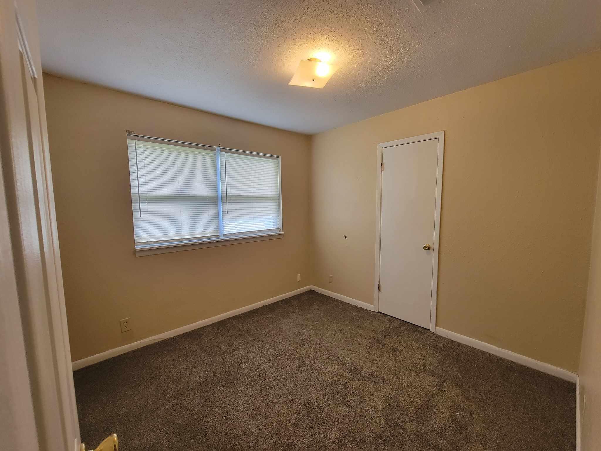 METES & BOUNDS - Residential Lease