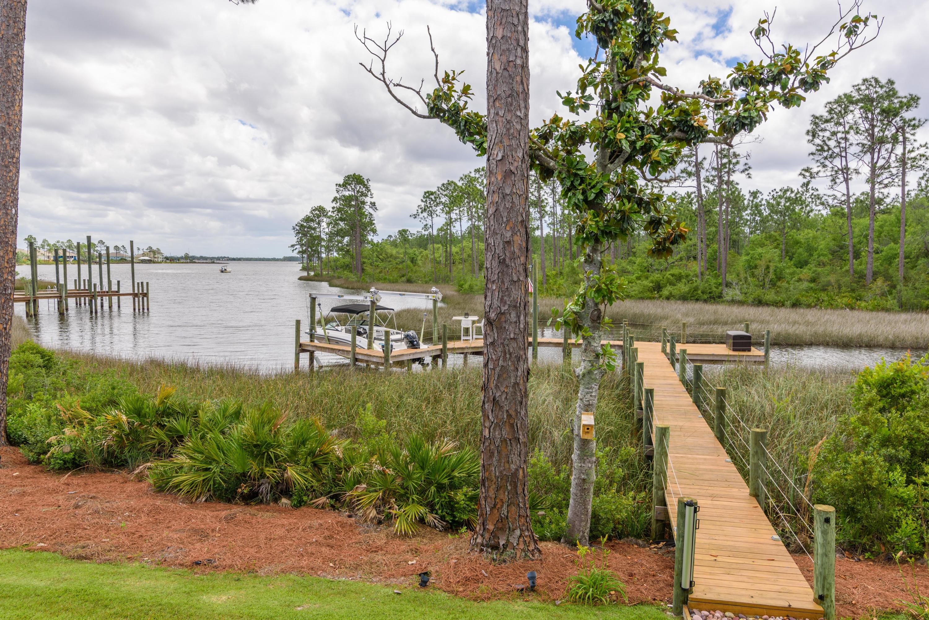 Fanning Bayou - Residential