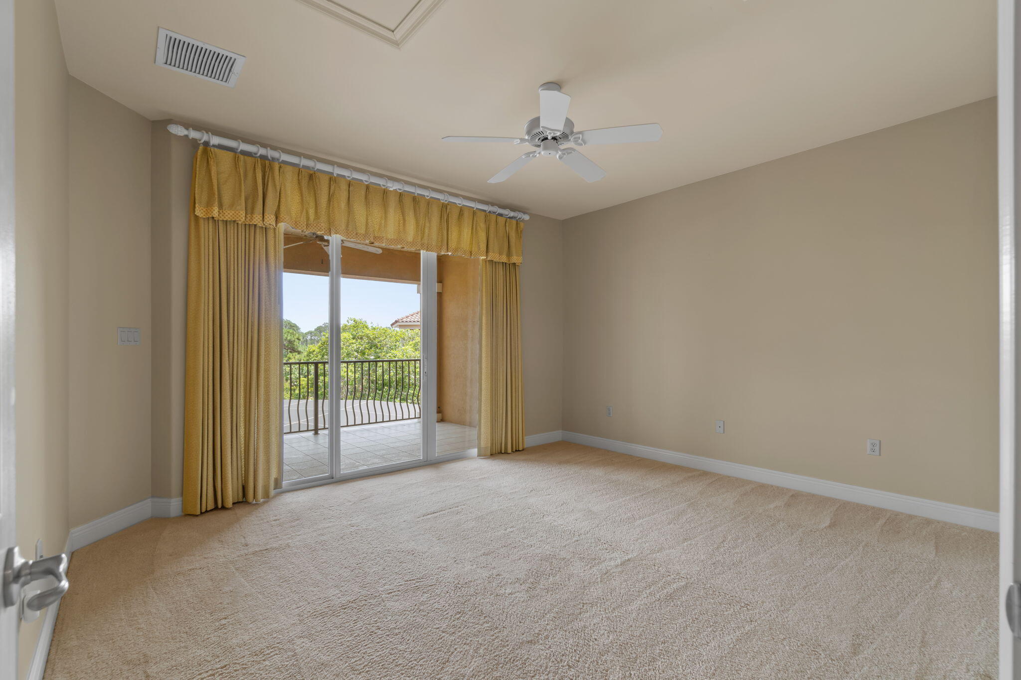REGATTA BAY PATIO HOMES - Residential