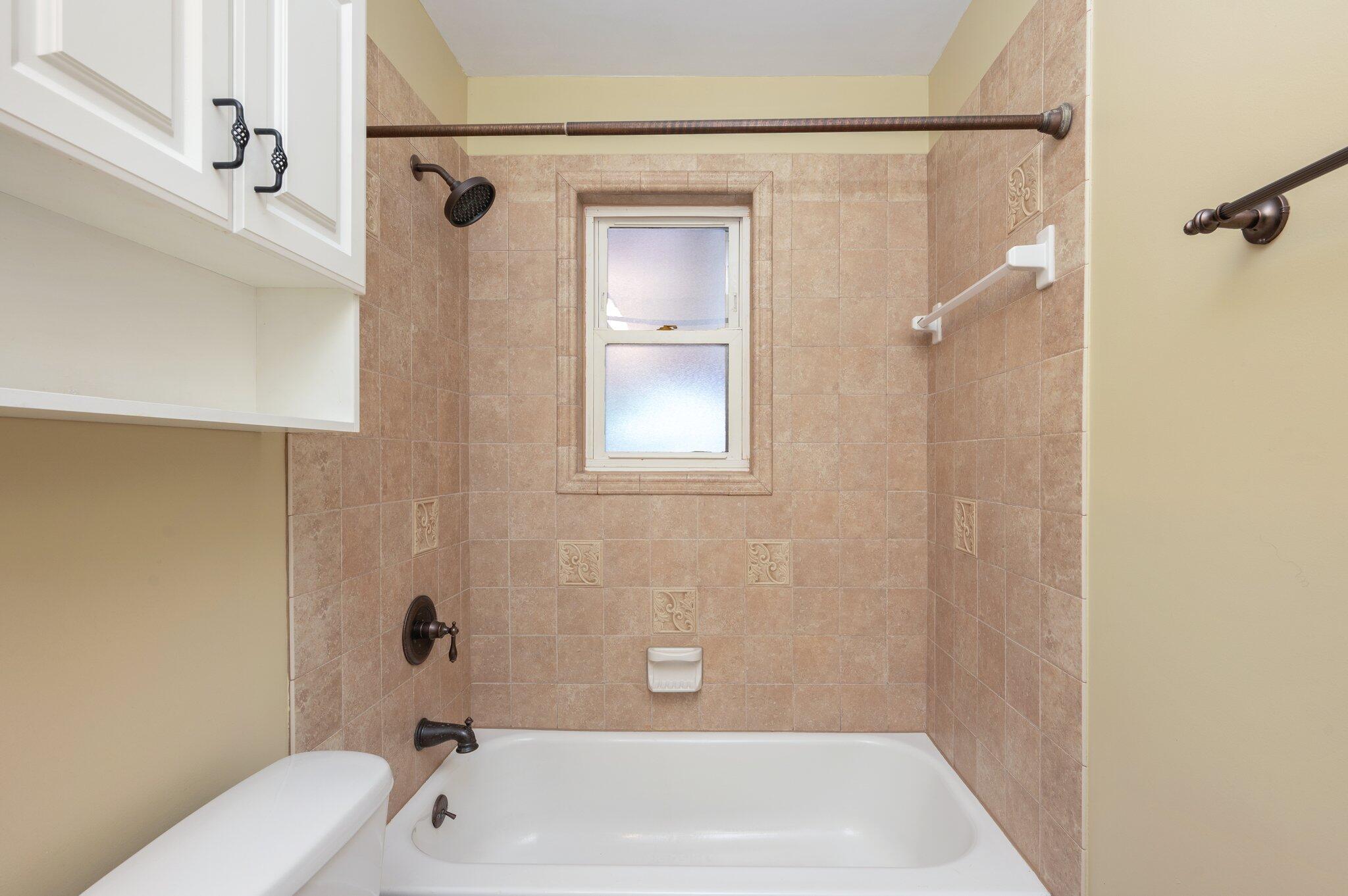 MIDPINES - Residential Lease