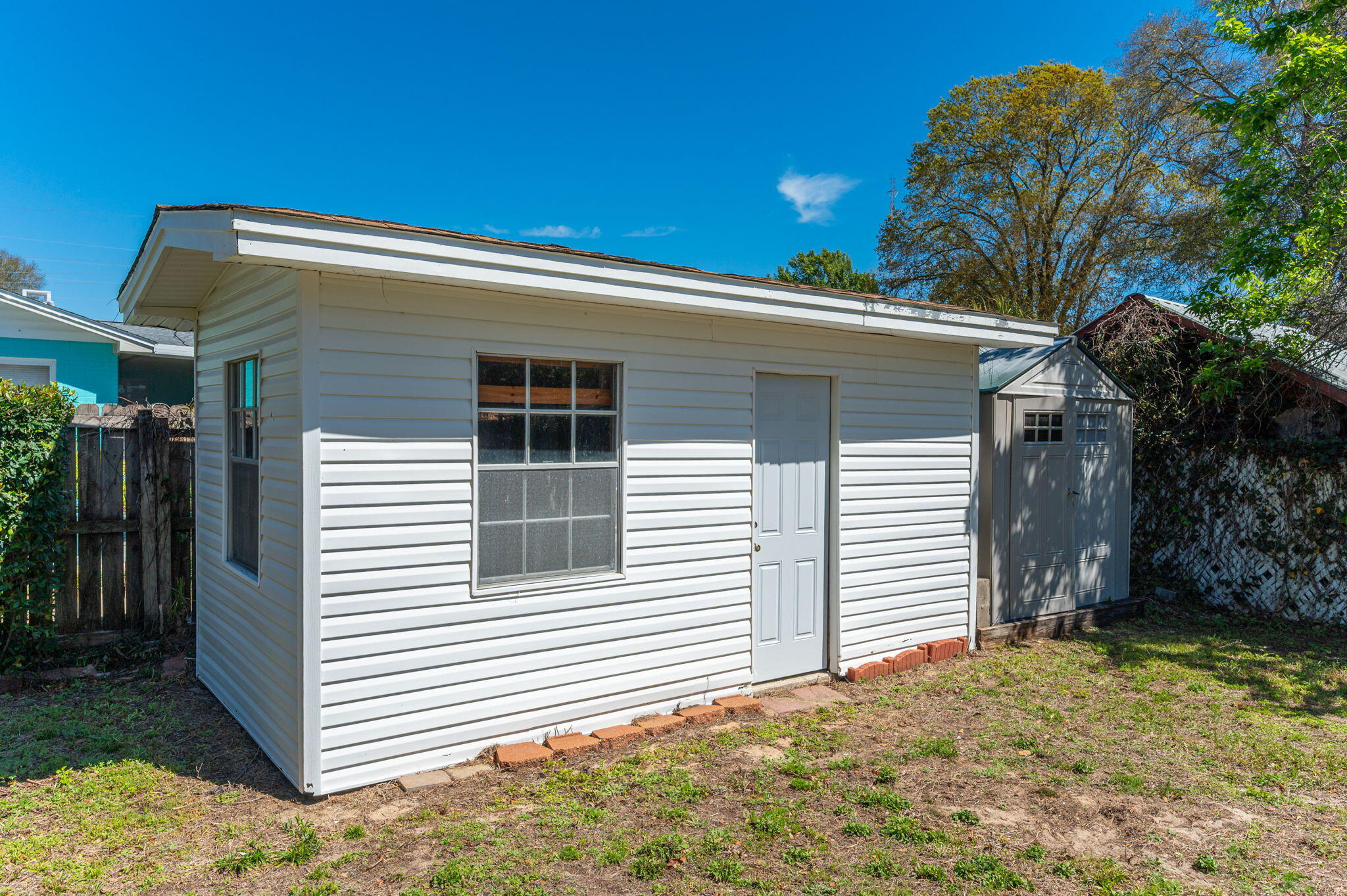 MIDPINES - Residential Lease