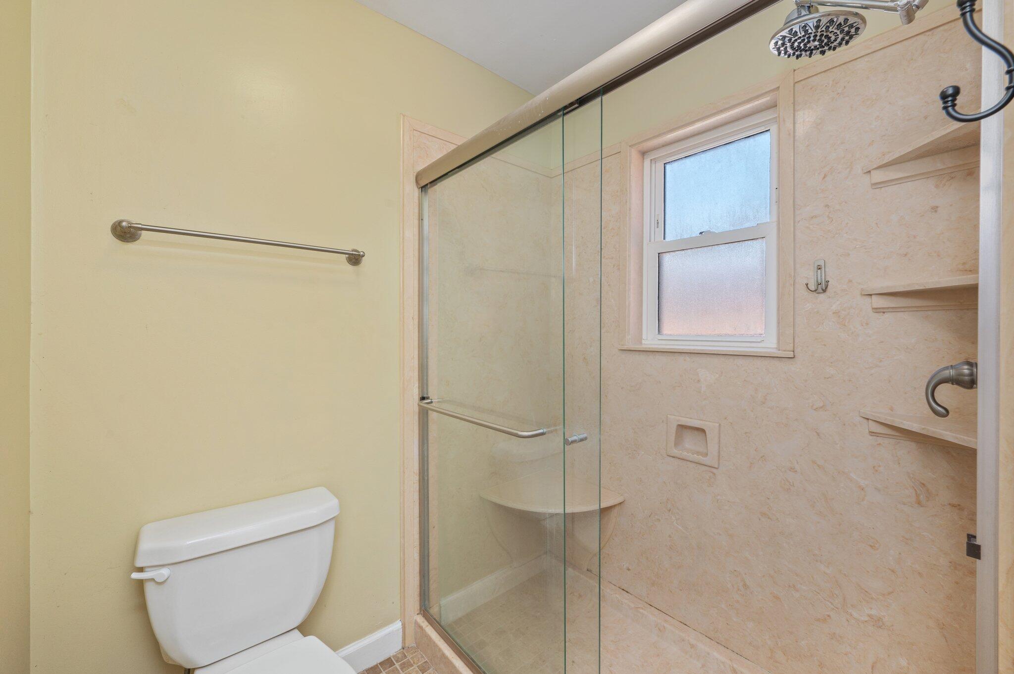 MIDPINES - Residential Lease