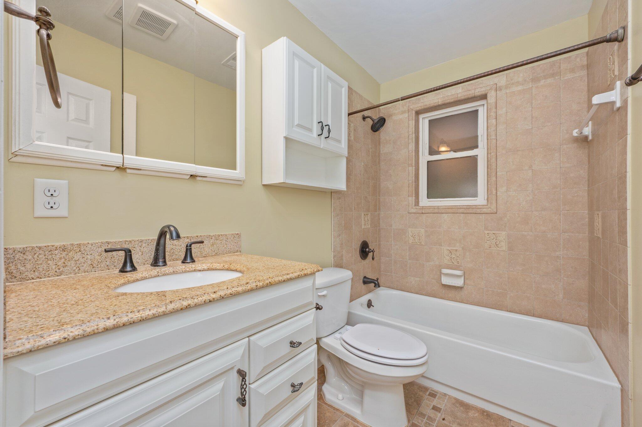 MIDPINES - Residential Lease