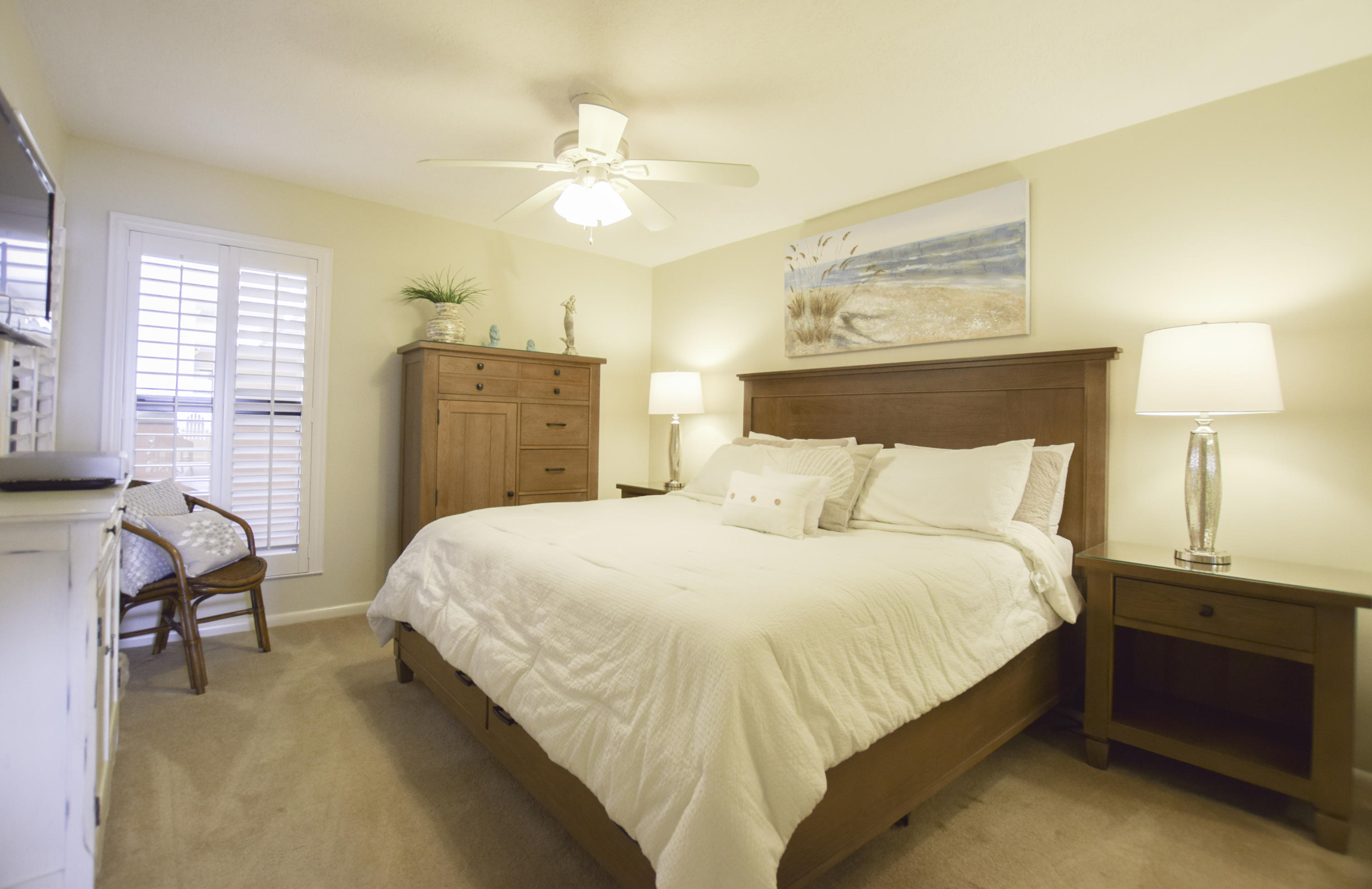 Jetty East Condominium - Residential