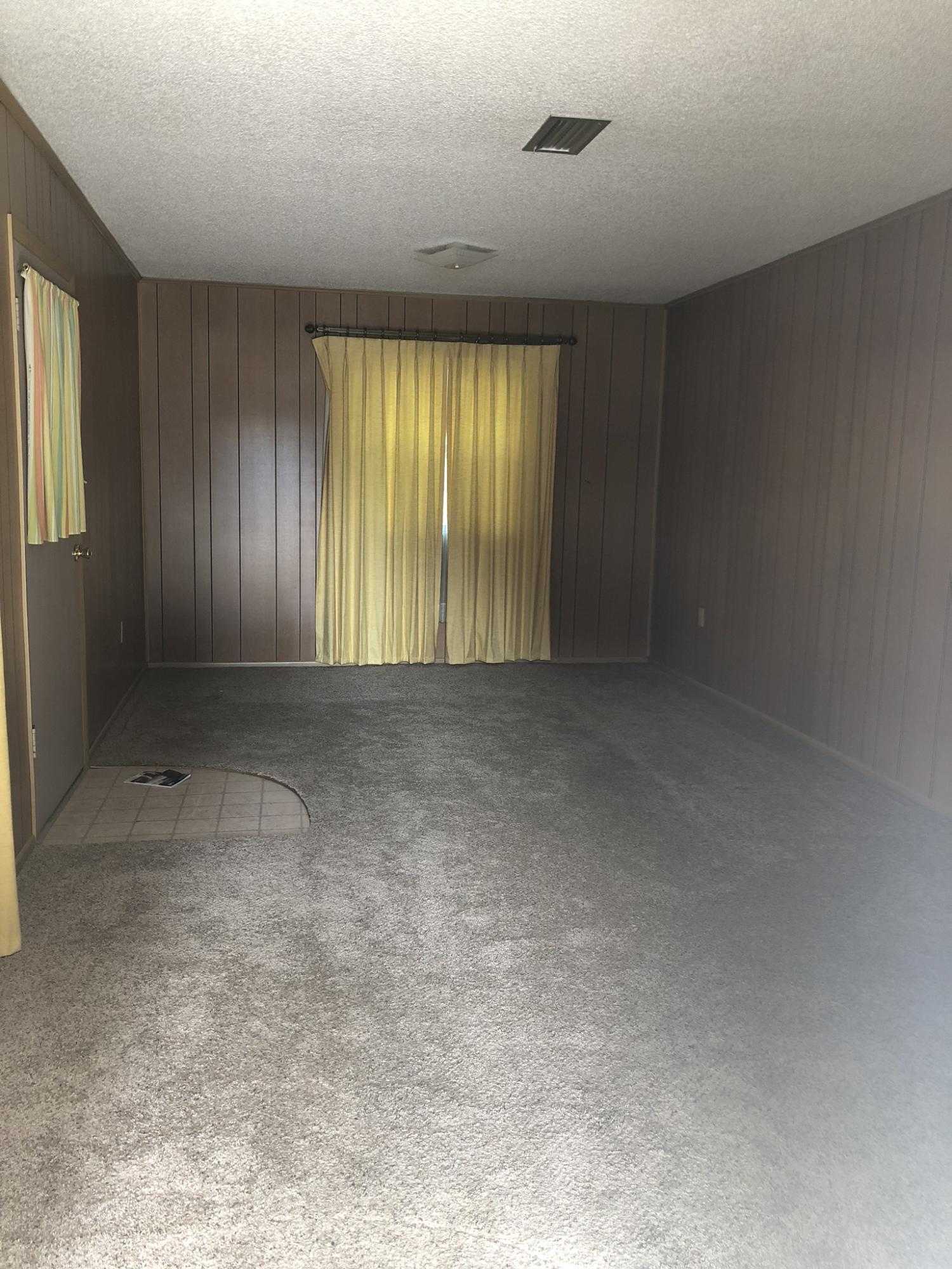 ELLIOTTS POINT - Residential