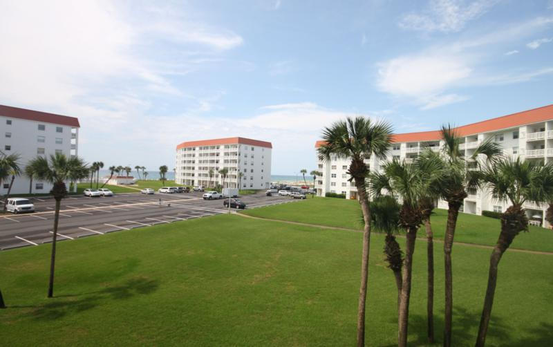 EL MATADOR CONDO - Residential