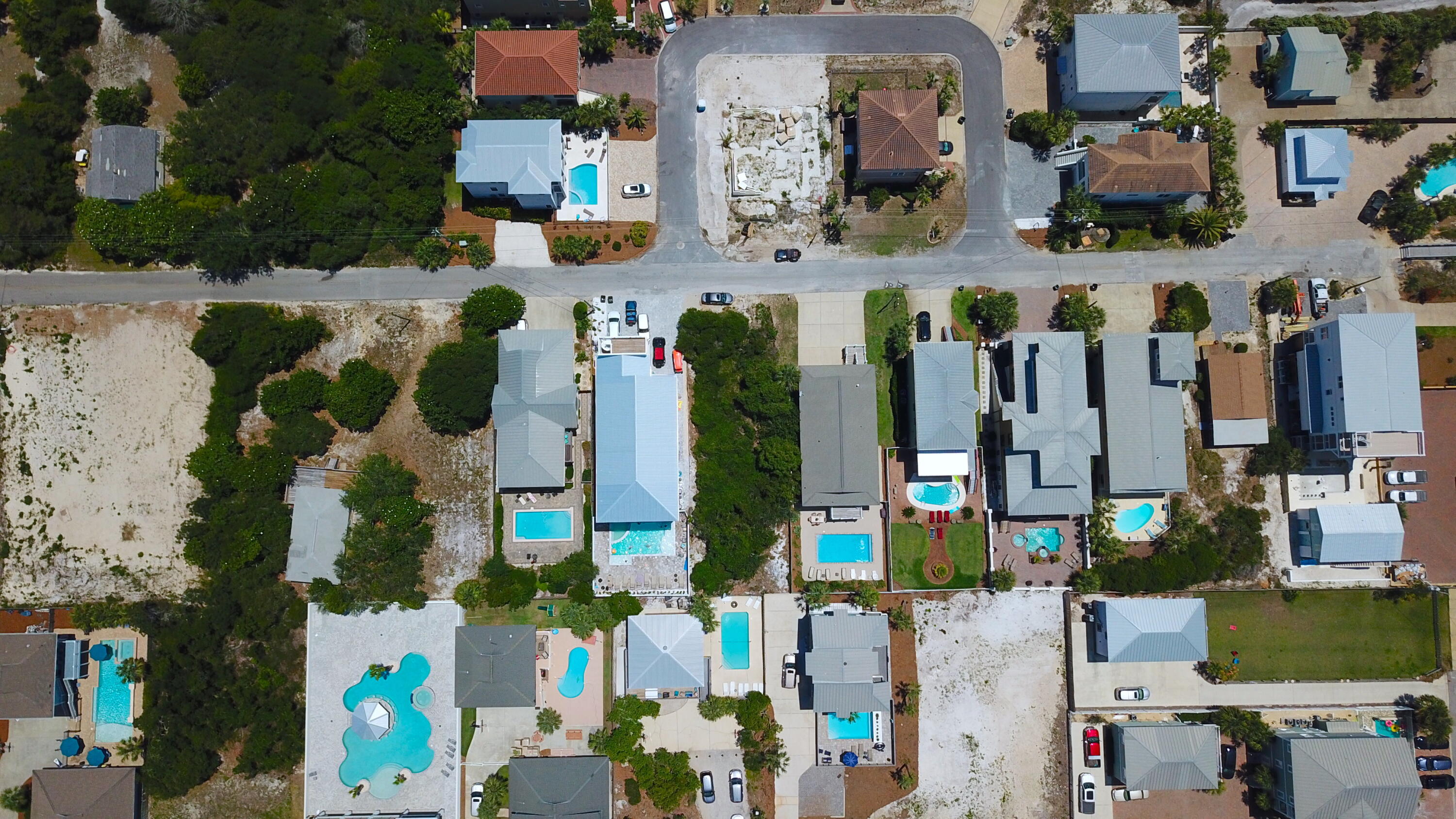 METES & BOUNDS - Land