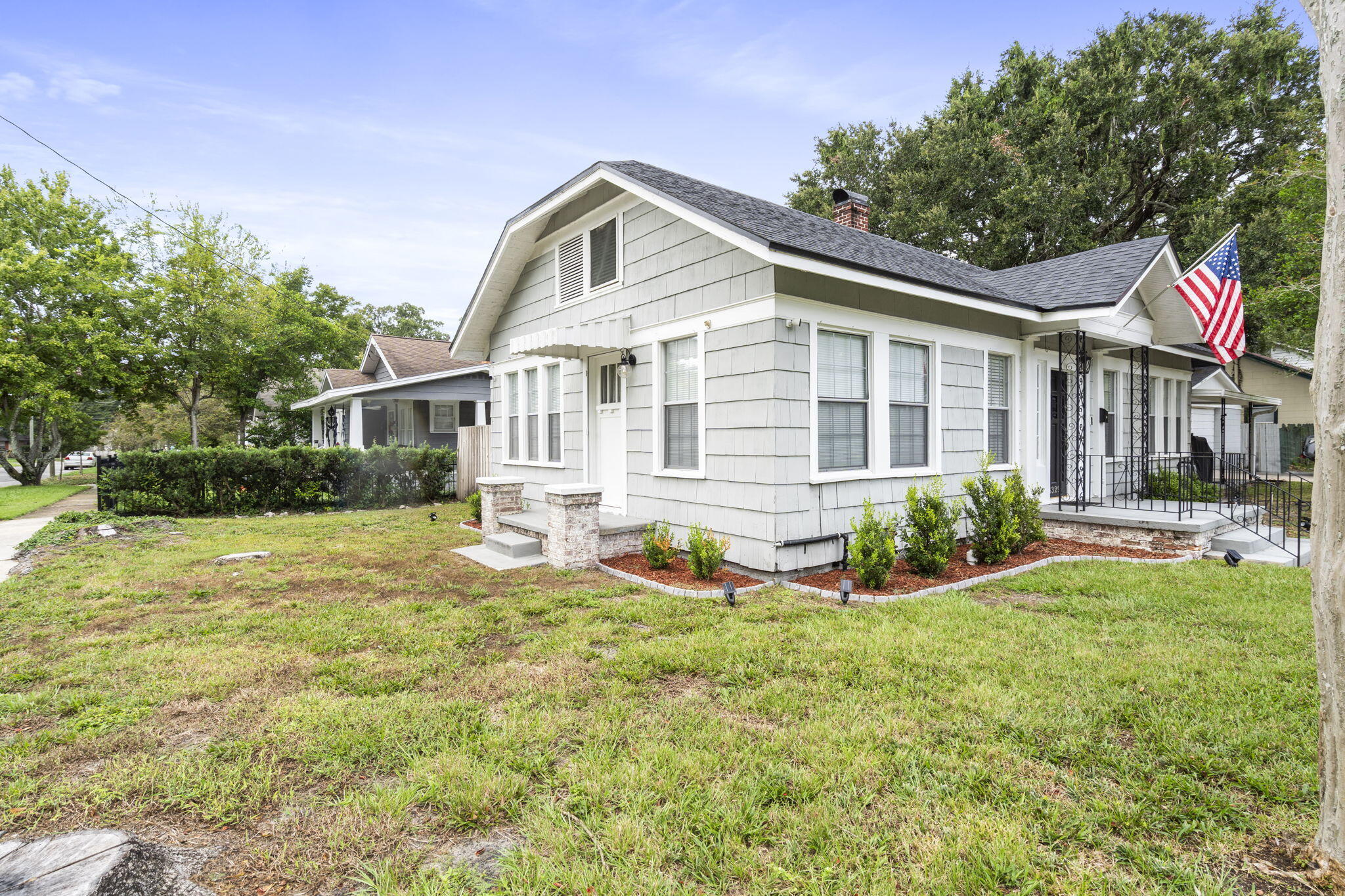 MURRAY HILL - Residential
