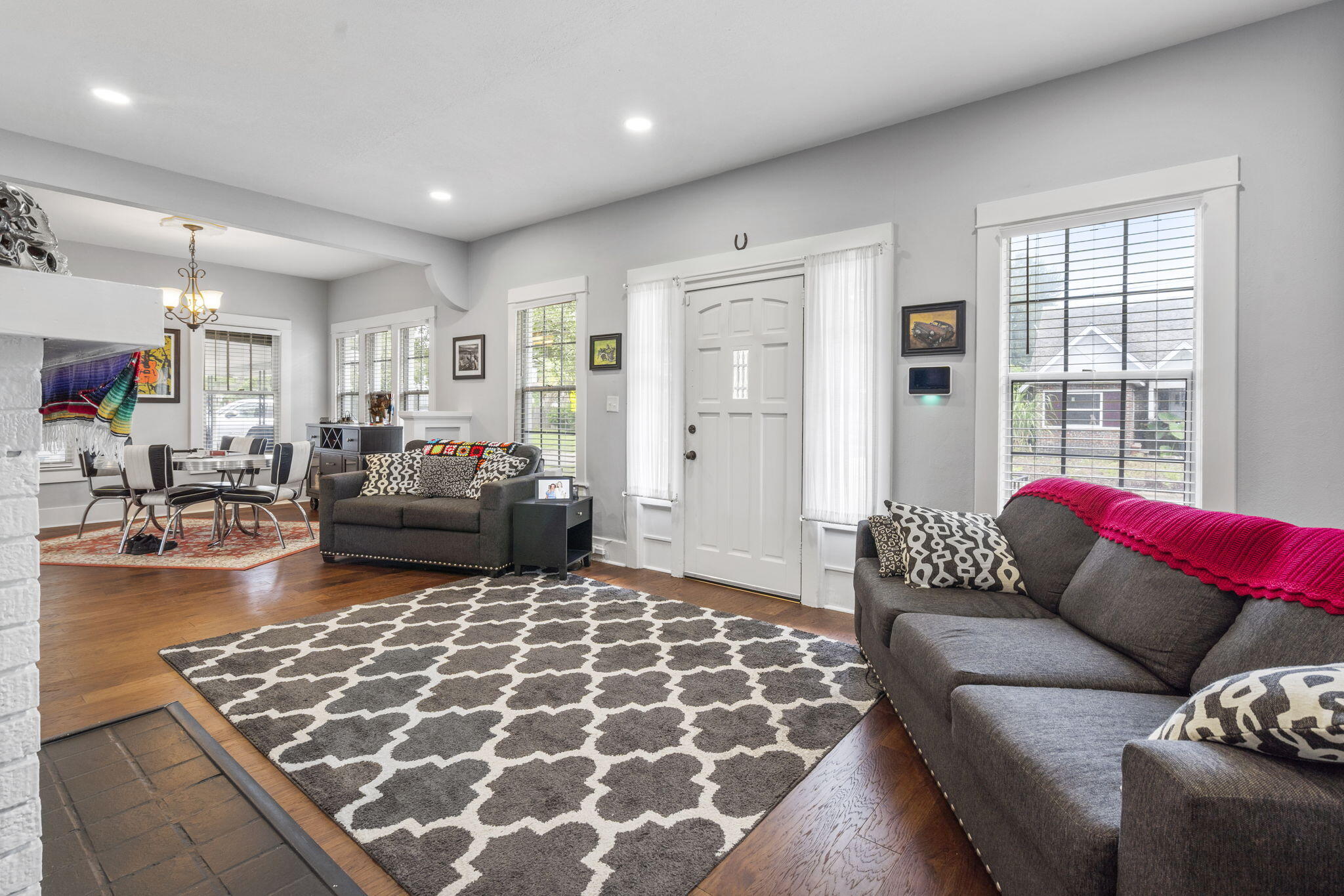 MURRAY HILL - Residential