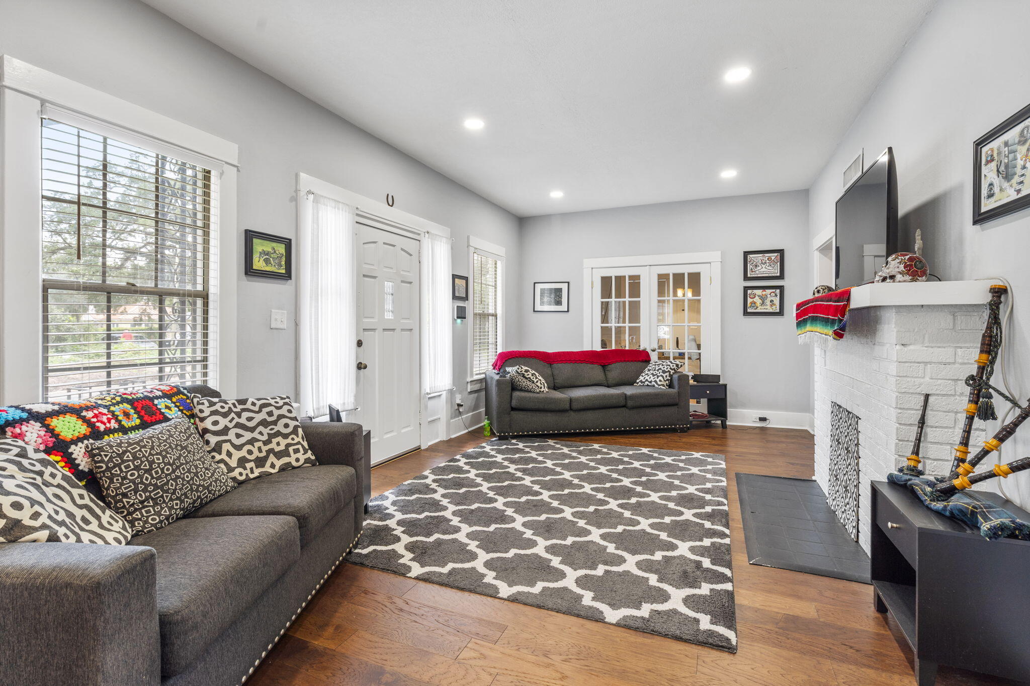 MURRAY HILL - Residential