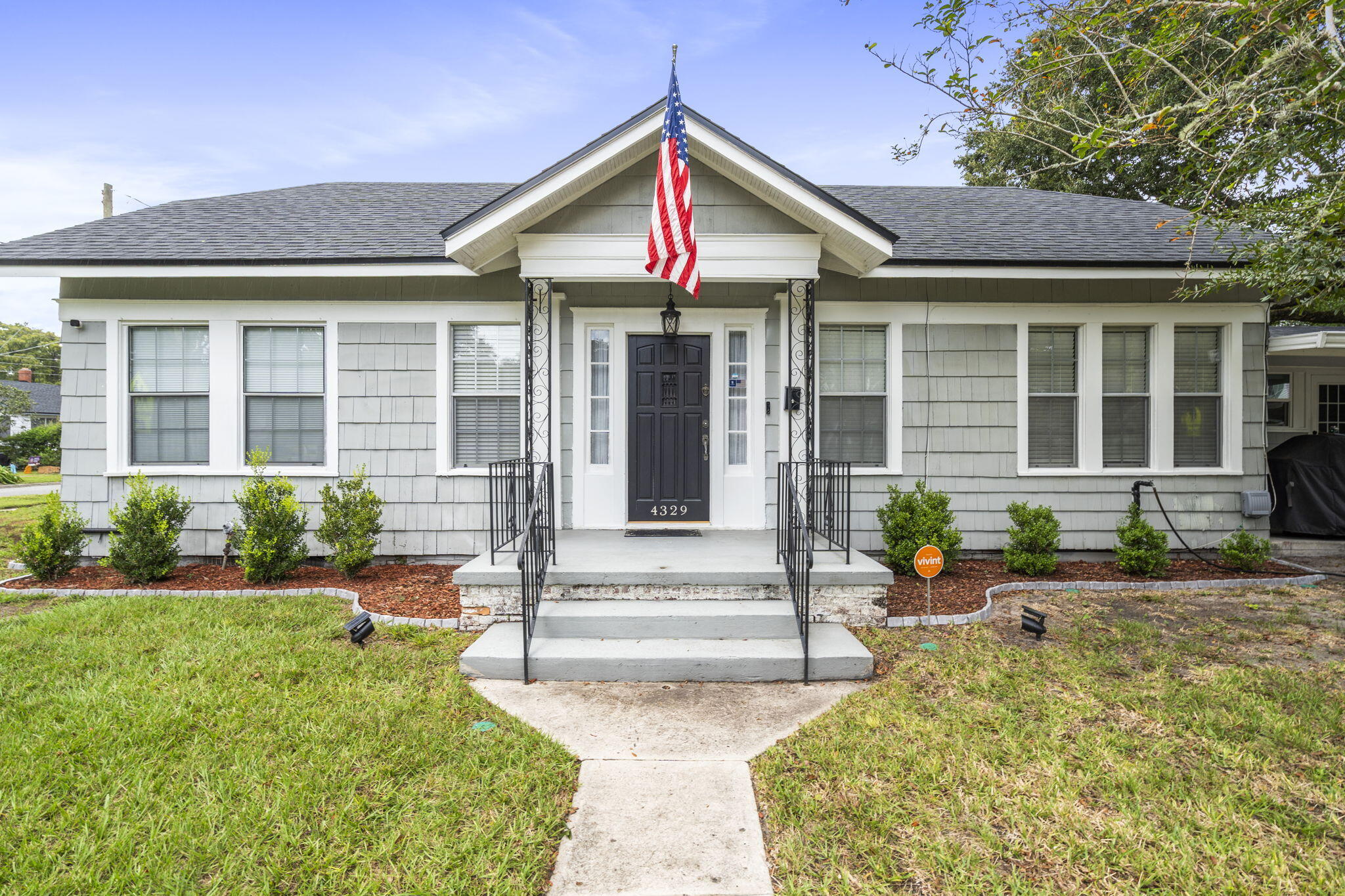 MURRAY HILL - Residential