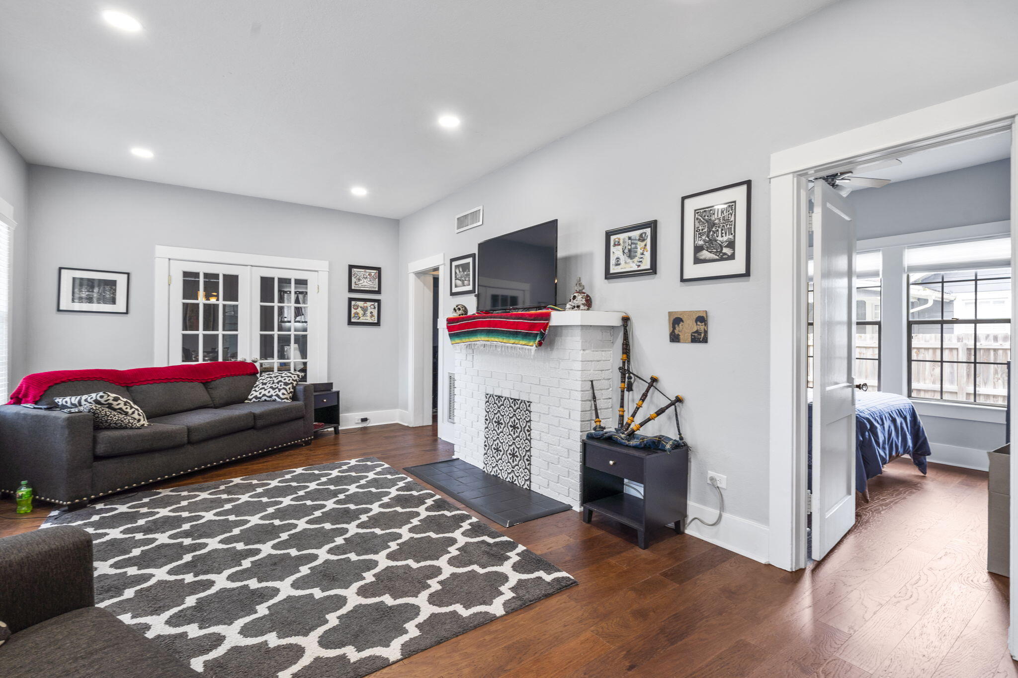 MURRAY HILL - Residential