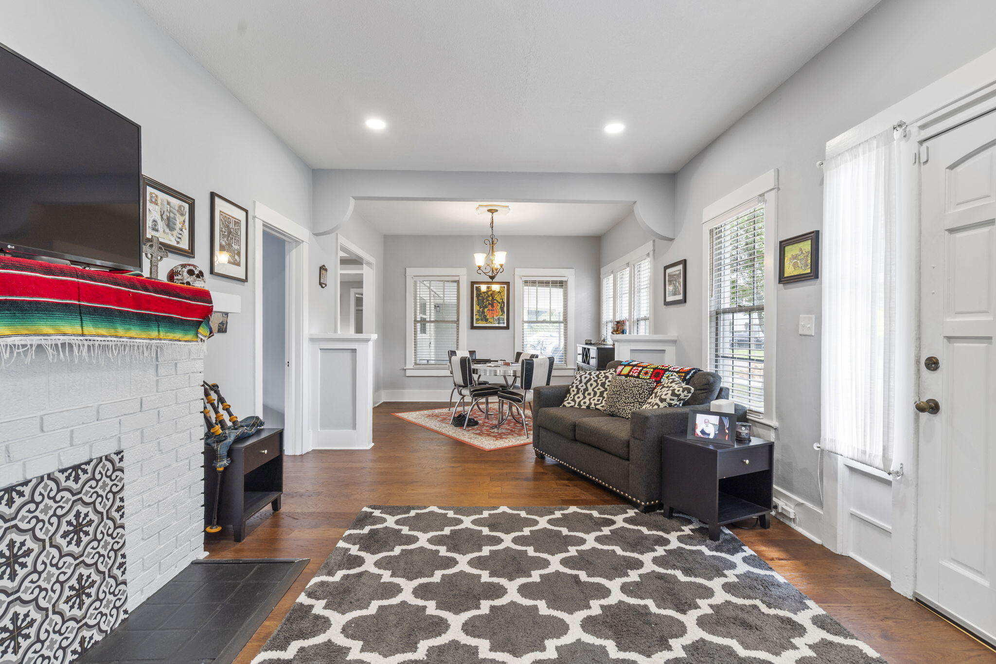 MURRAY HILL - Residential