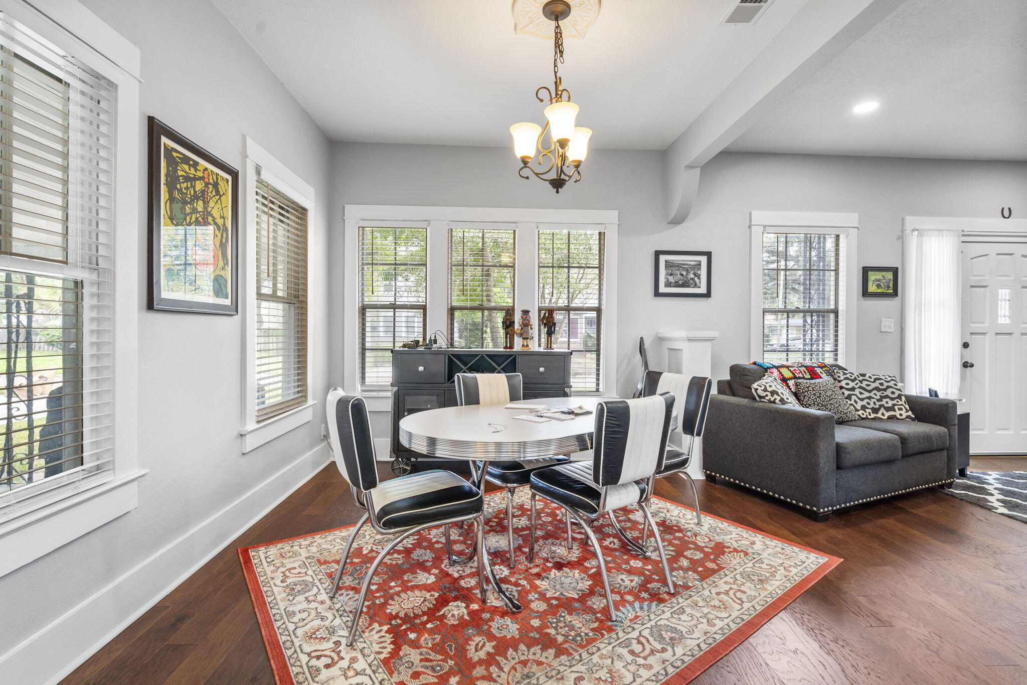 MURRAY HILL - Residential