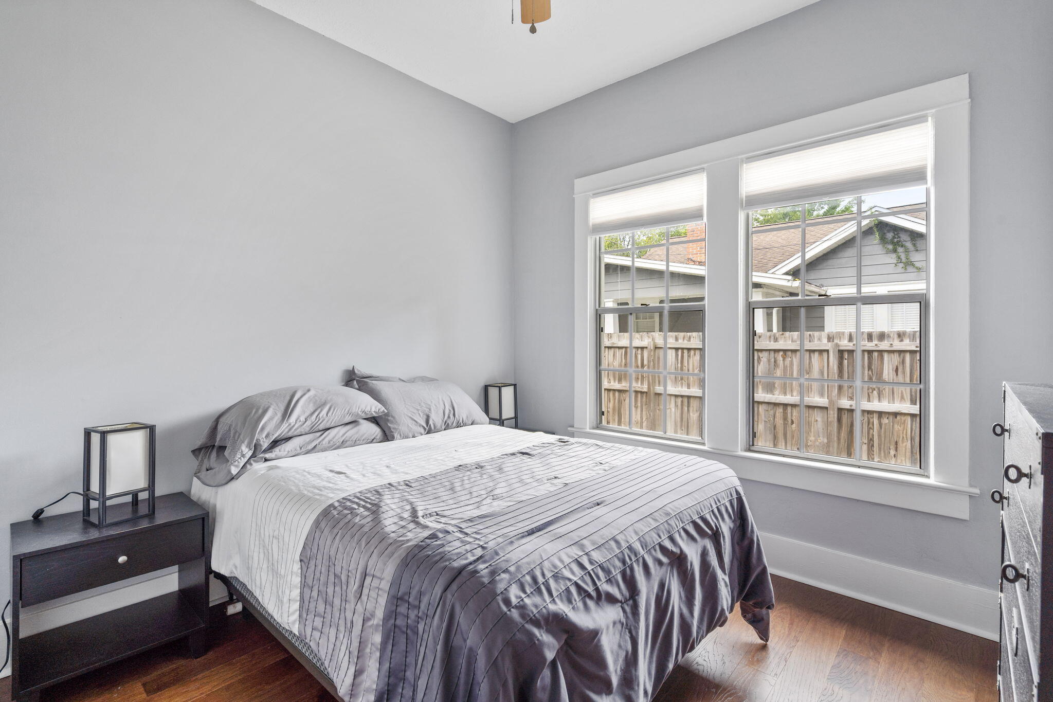 MURRAY HILL - Residential