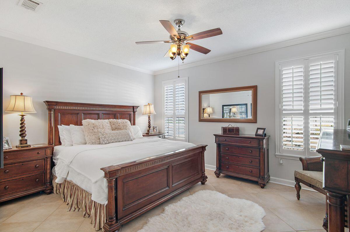 Escada - Residential