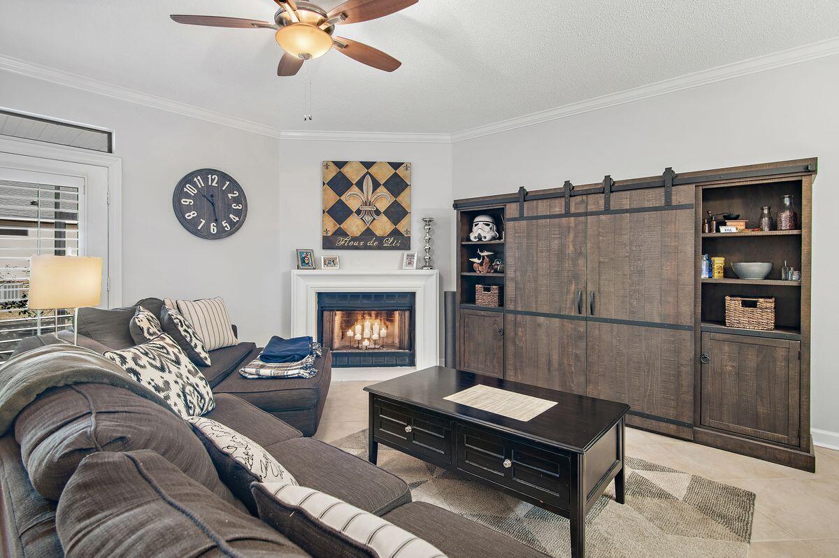 Escada - Residential