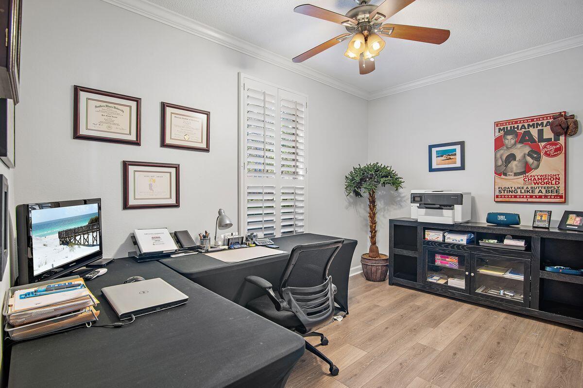 Escada - Residential