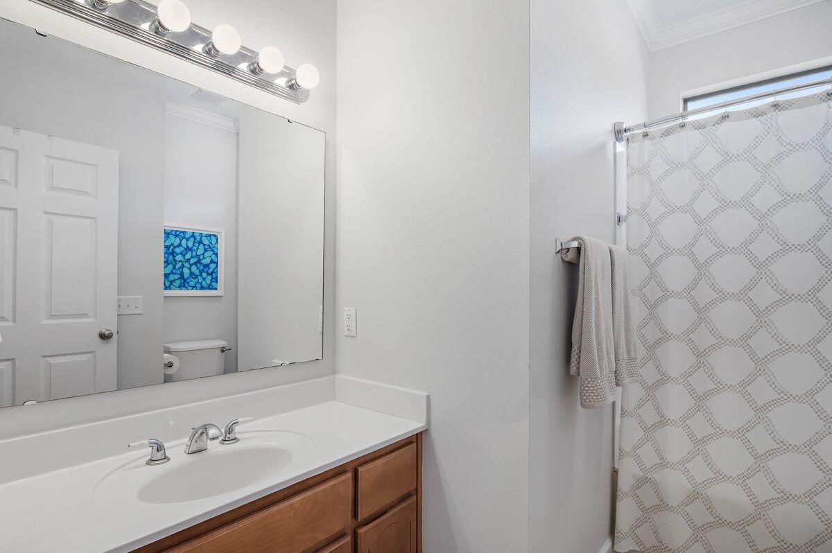 Escada - Residential