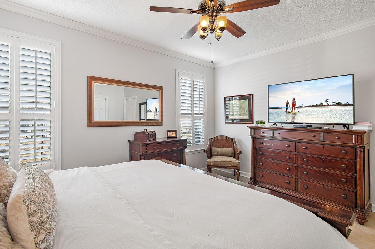 Escada - Residential