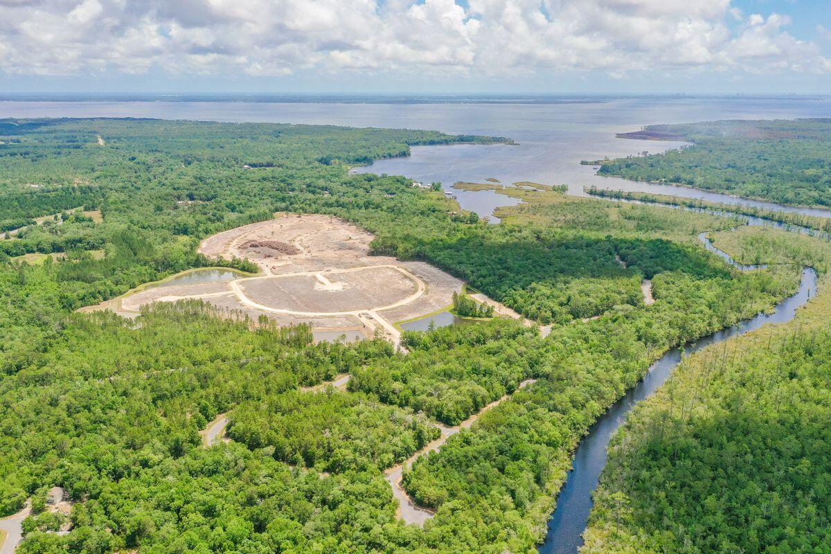 MAGNOLIA BAY ESTATES - Land