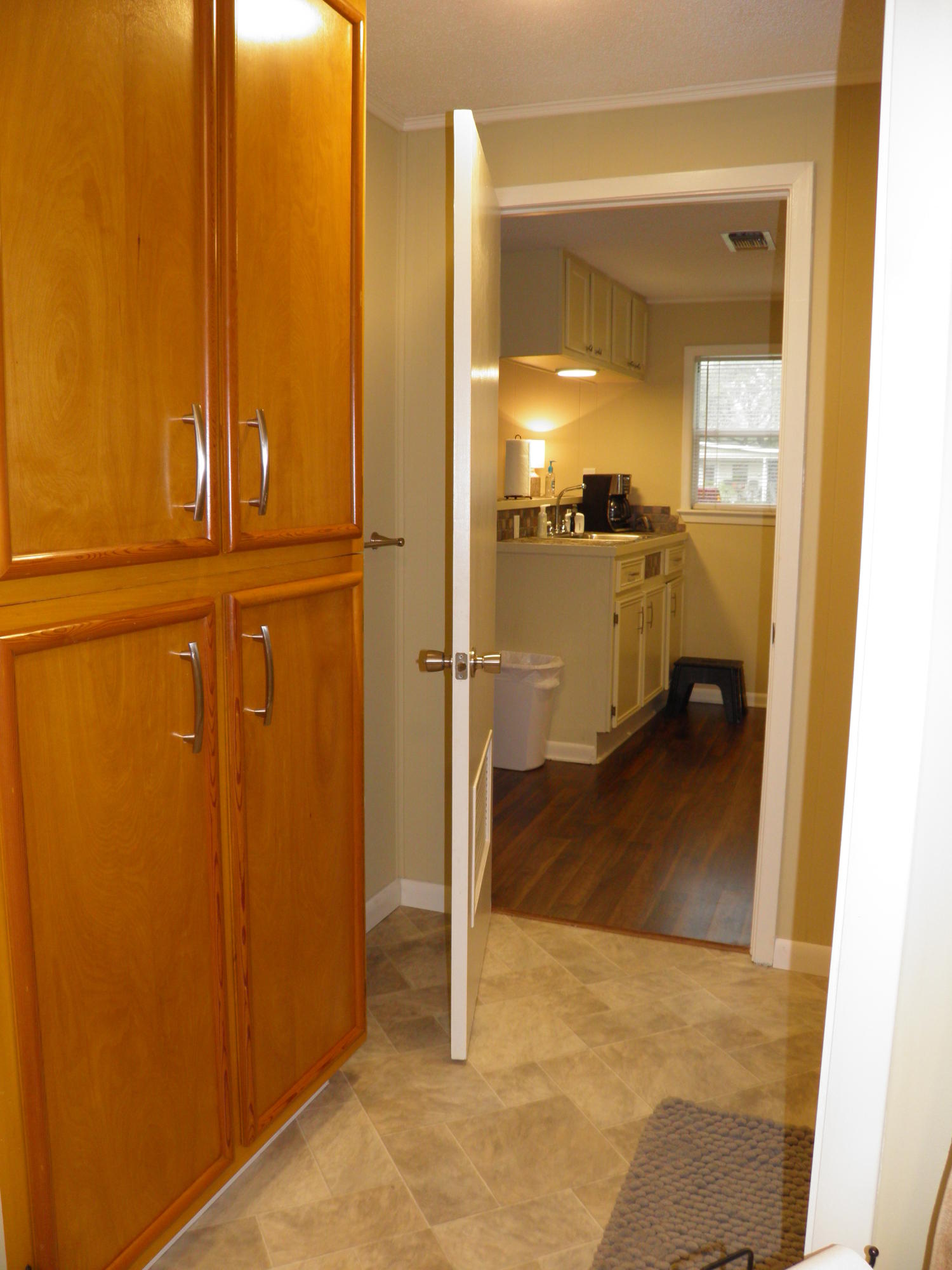 GARNIERS BEACH 2ND - Residential Lease