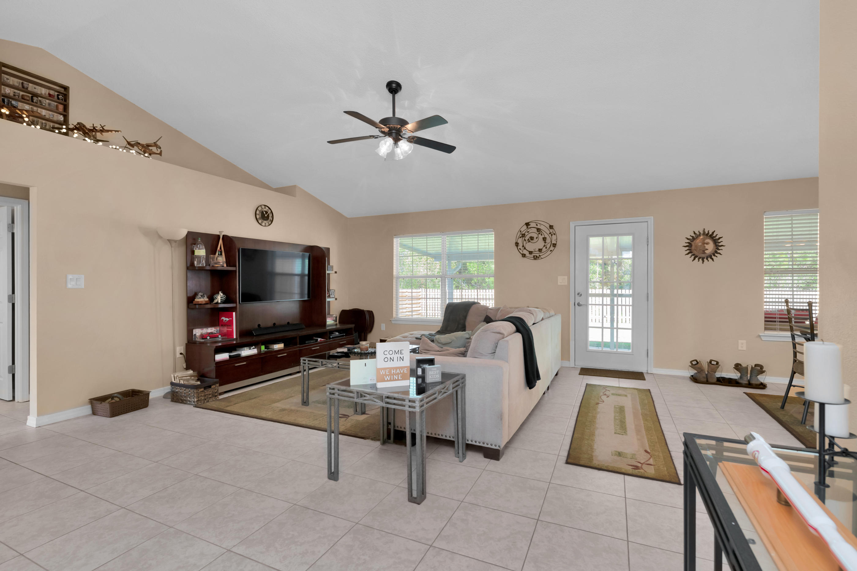 HAMPTON RIDGE ESTATES - Residential