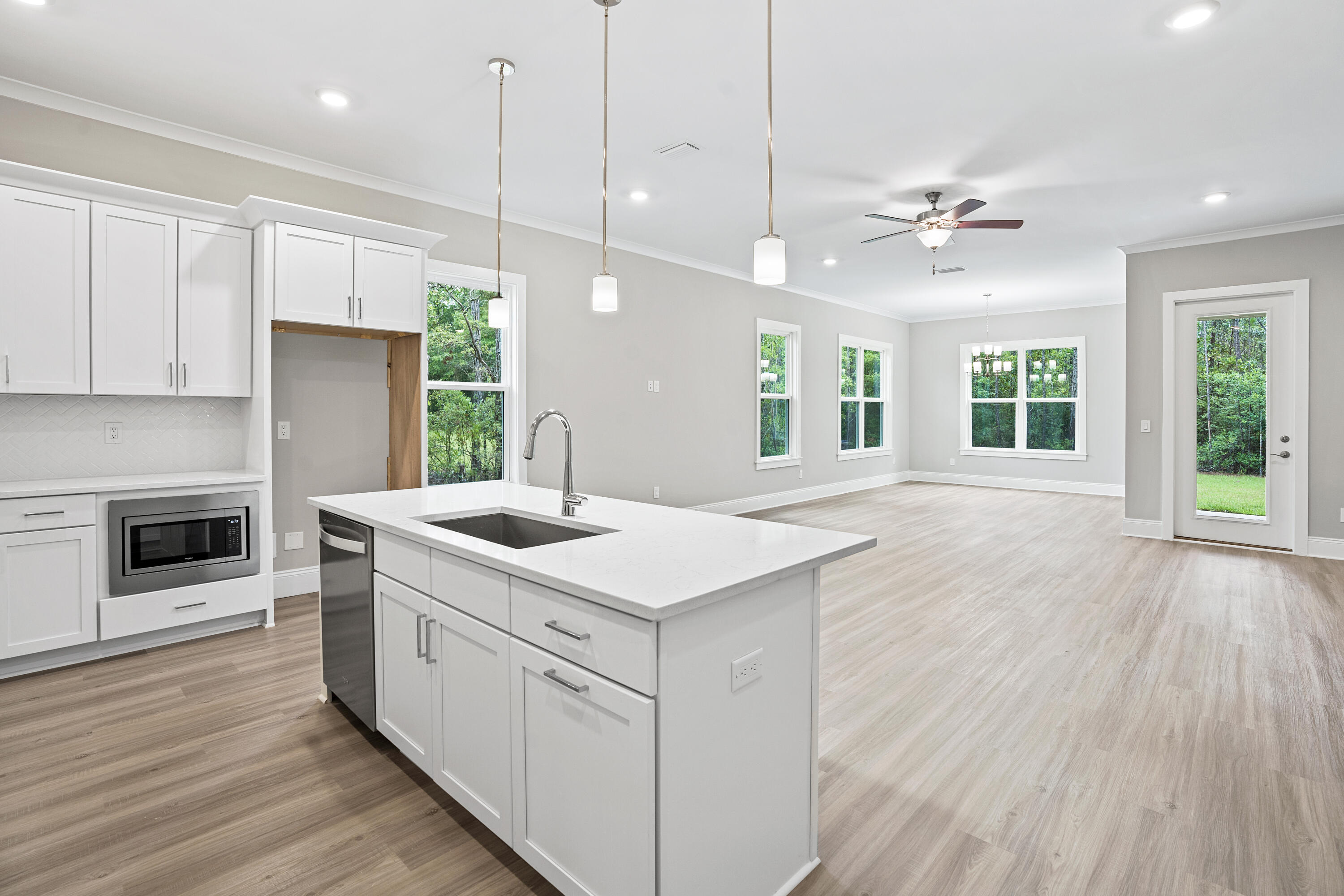 MAGNOLIA BAY ESTATES - Residential