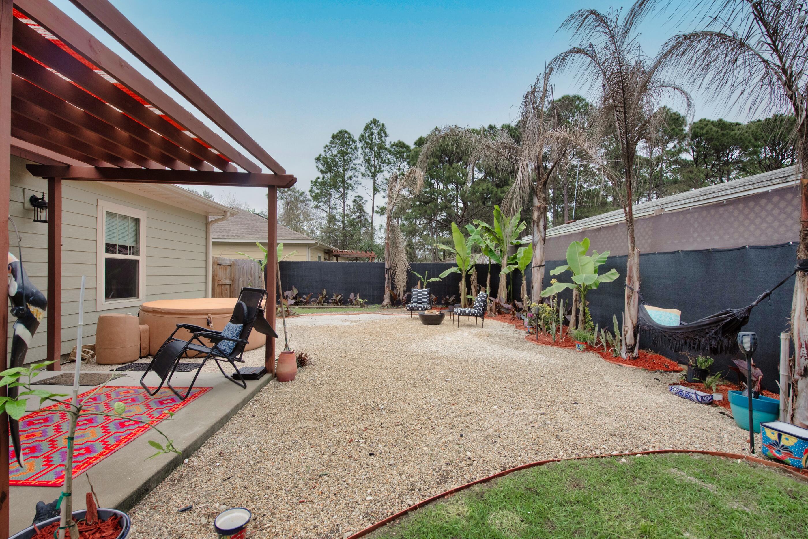 NAVARRE FIRST ADD - Residential