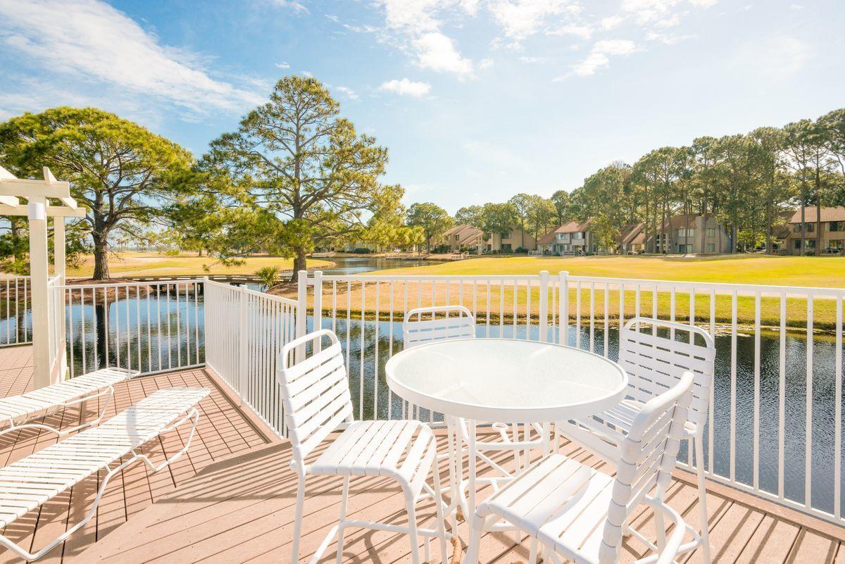 PLAYERS CLUB ON THE BAY - Residential