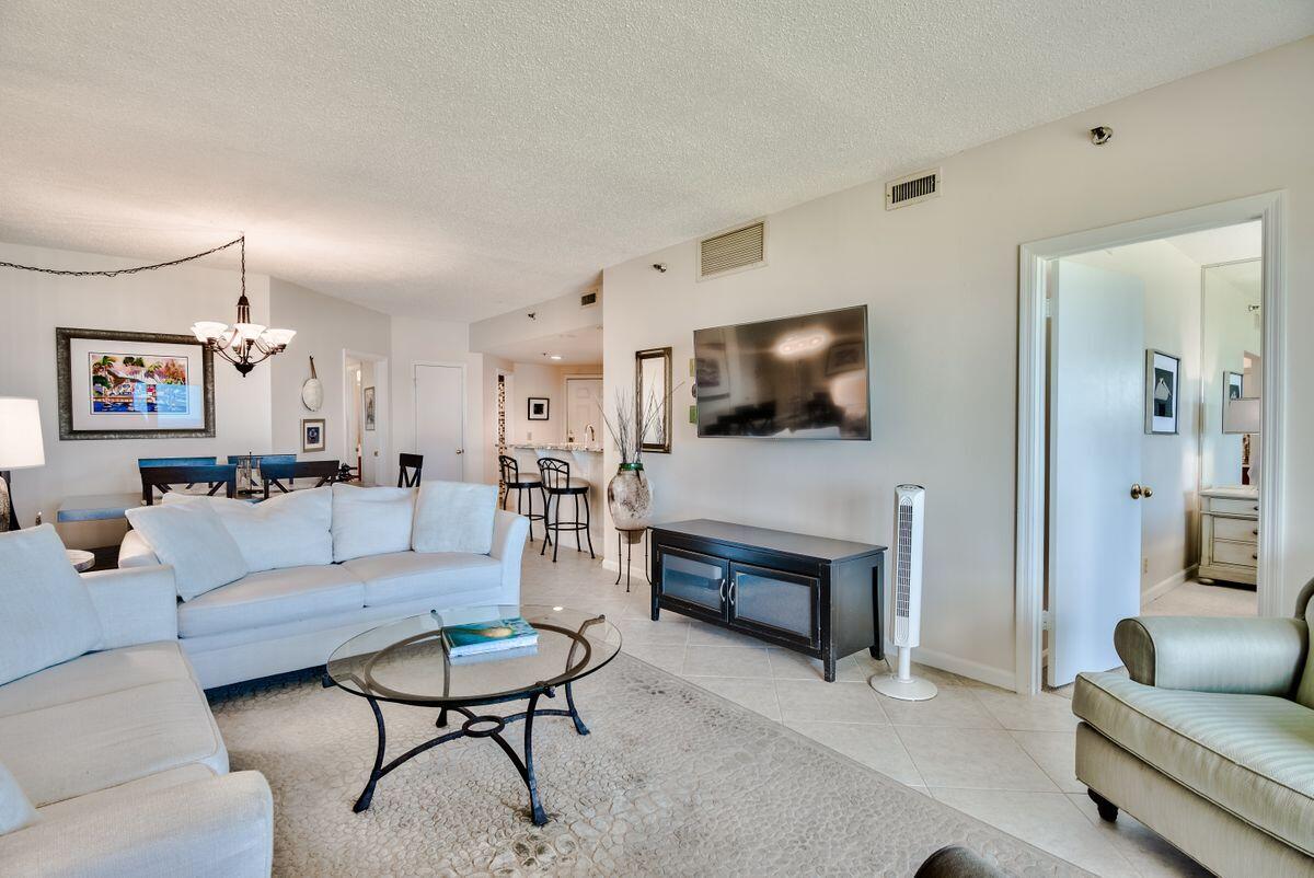 PLAYERS CLUB ON THE BAY - Residential