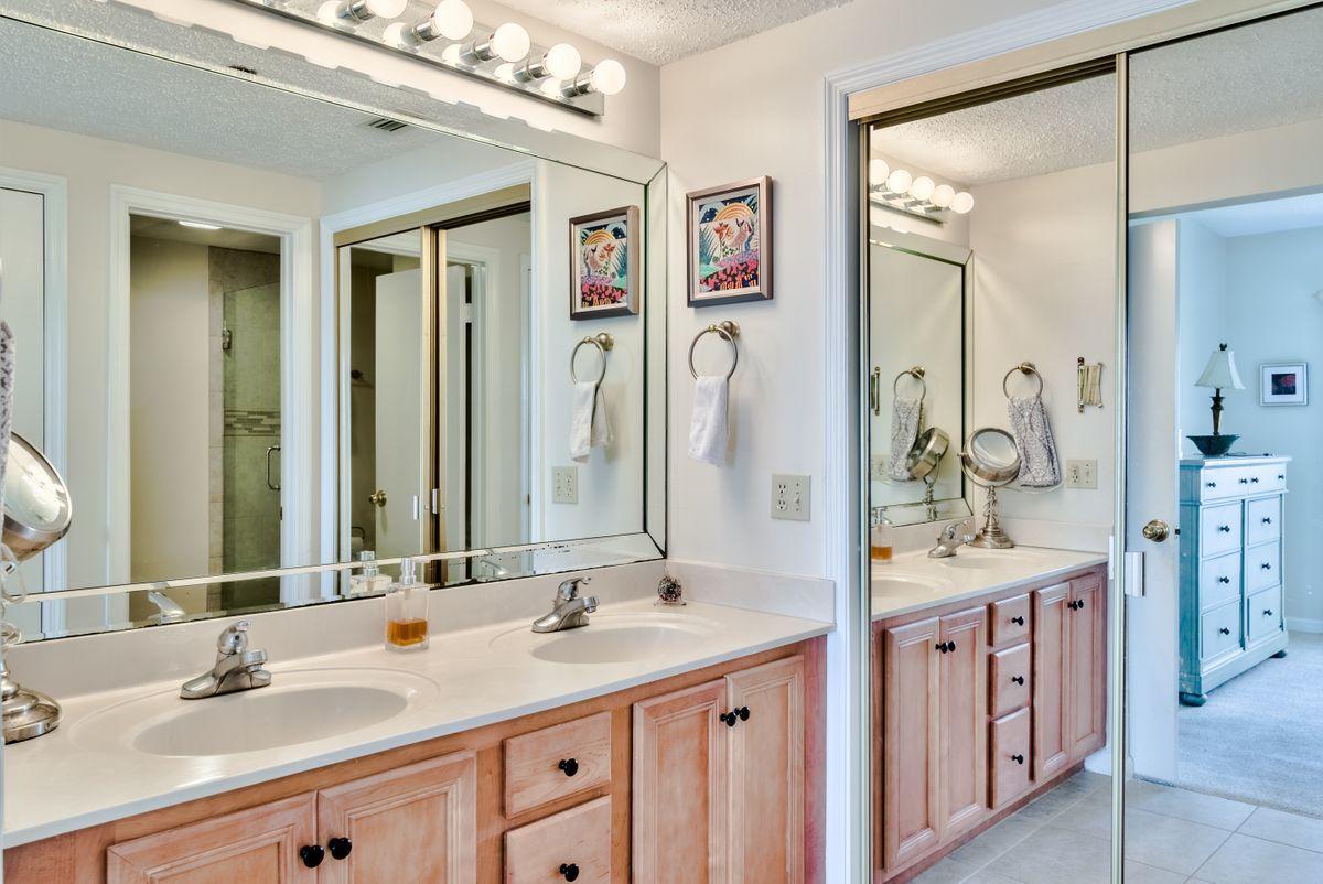 PLAYERS CLUB ON THE BAY - Residential